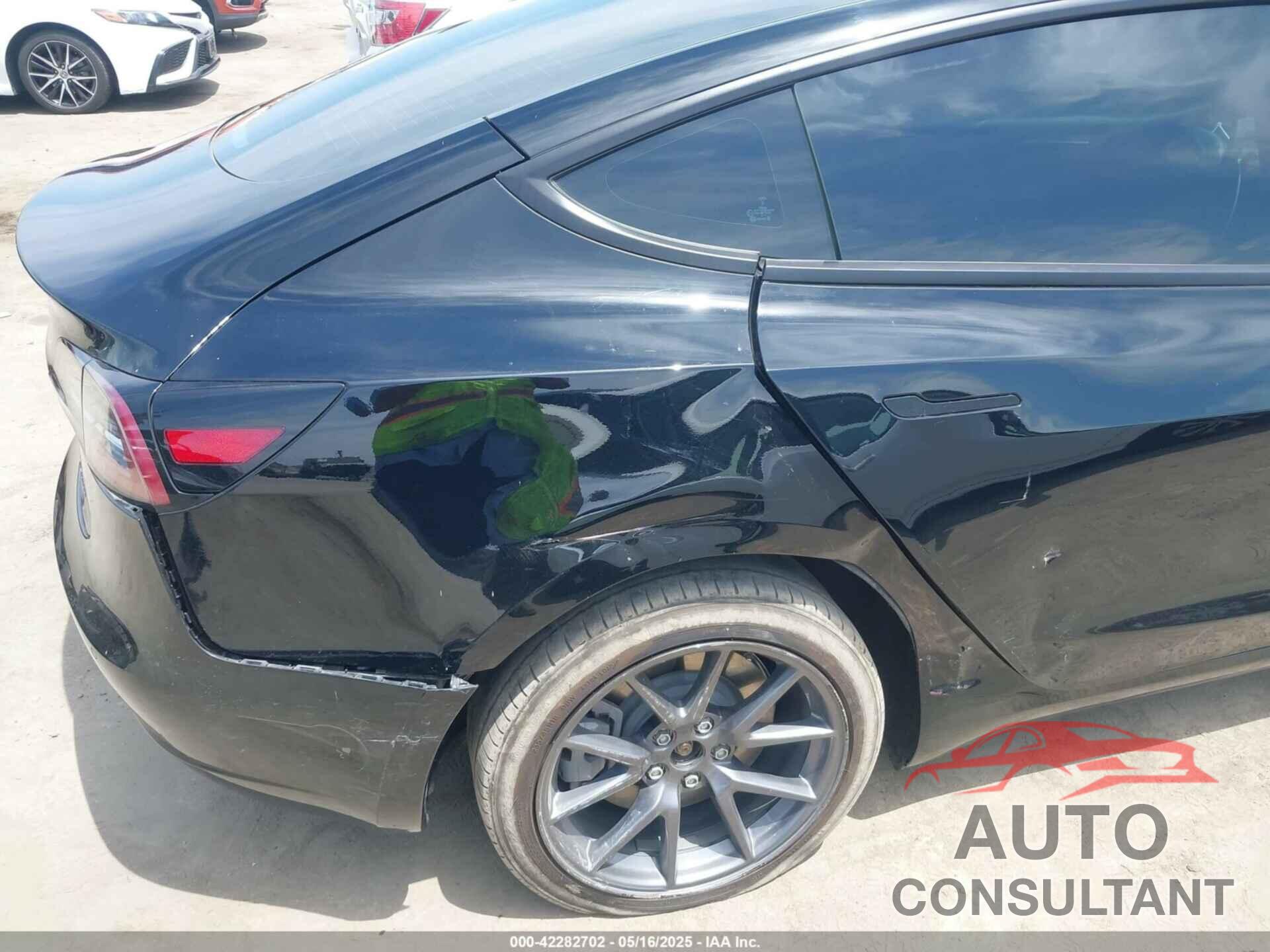 TESLA MODEL 3 2022 - 5YJ3E1EB3NF273165