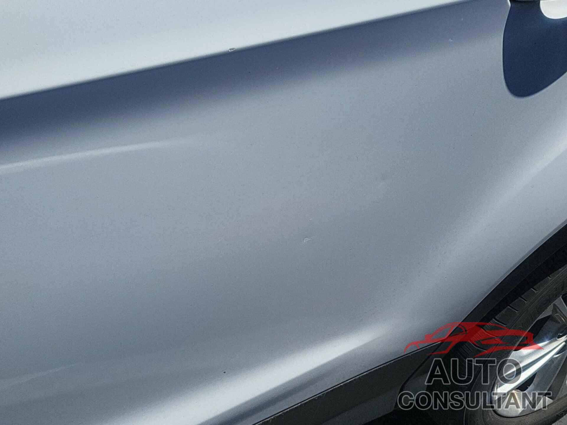 FORD ESCAPE 2017 - 1FMCU0GDXHUC95912