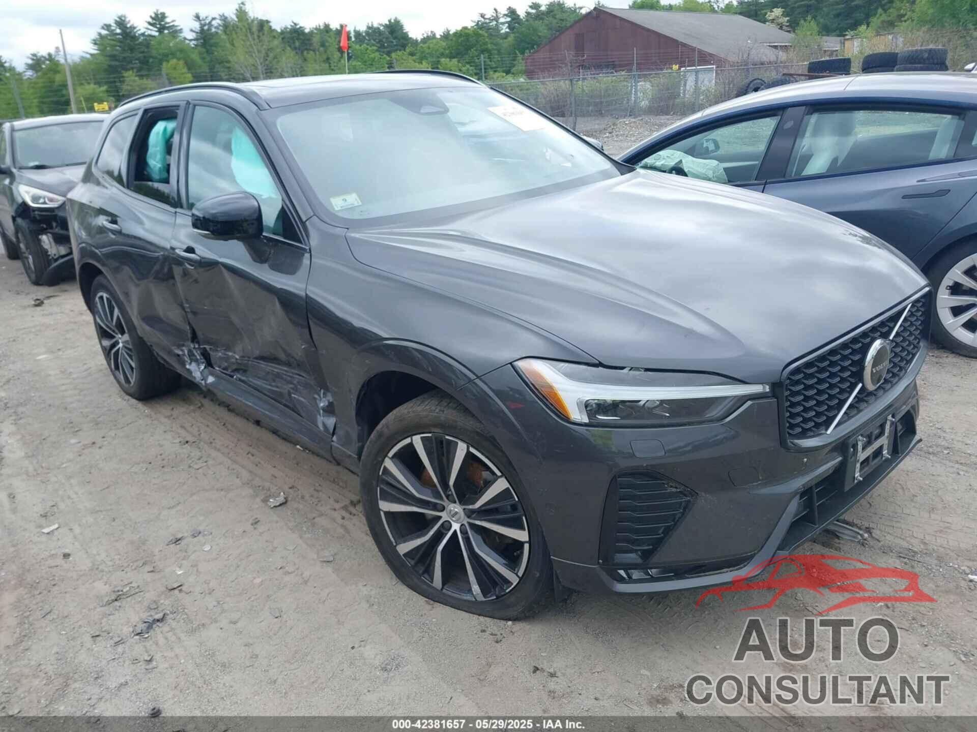 VOLVO XC60 2023 - YV4062RX3P1238842