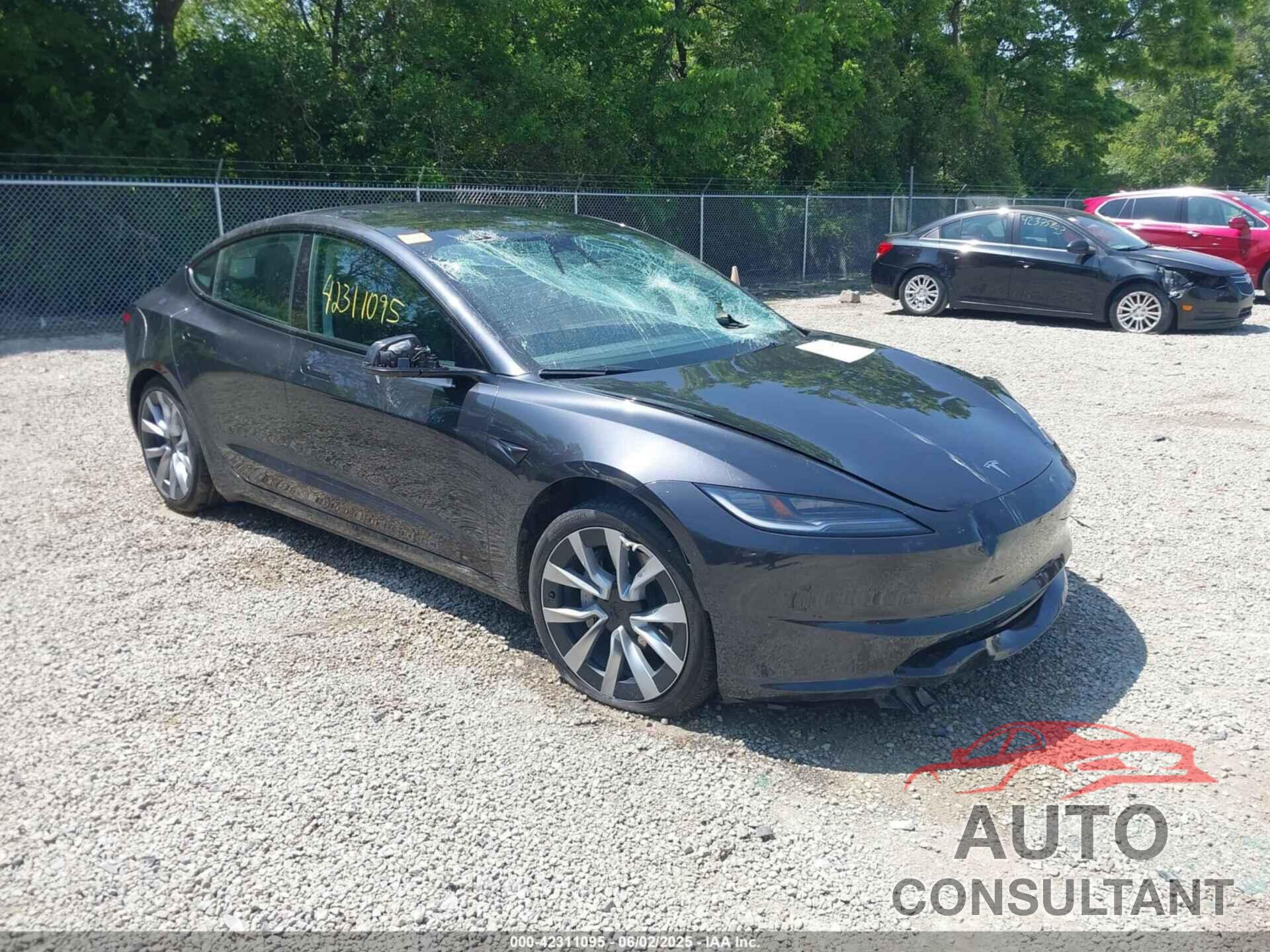 TESLA MODEL 3 2024 - 5YJ3E1EB4RF834351