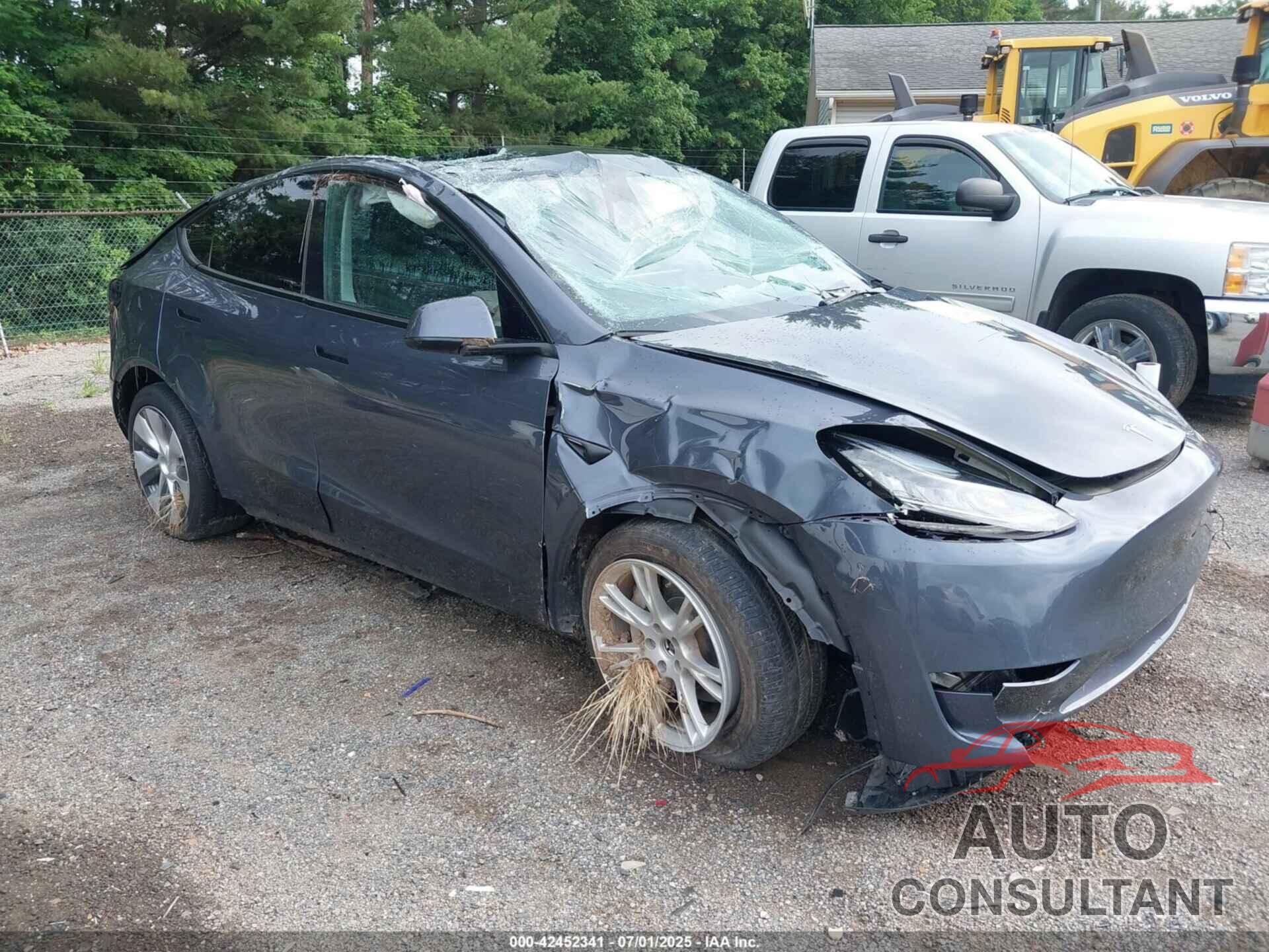 TESLA MODEL Y 2023 - 7SAYGDEE0PA156500
