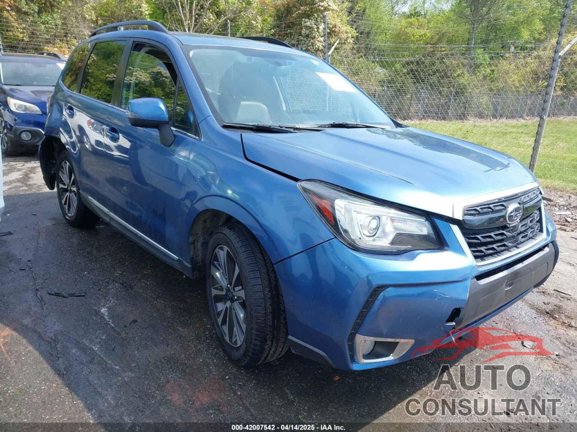 SUBARU FORESTER 2017 - JF2SJGWC5HH567870