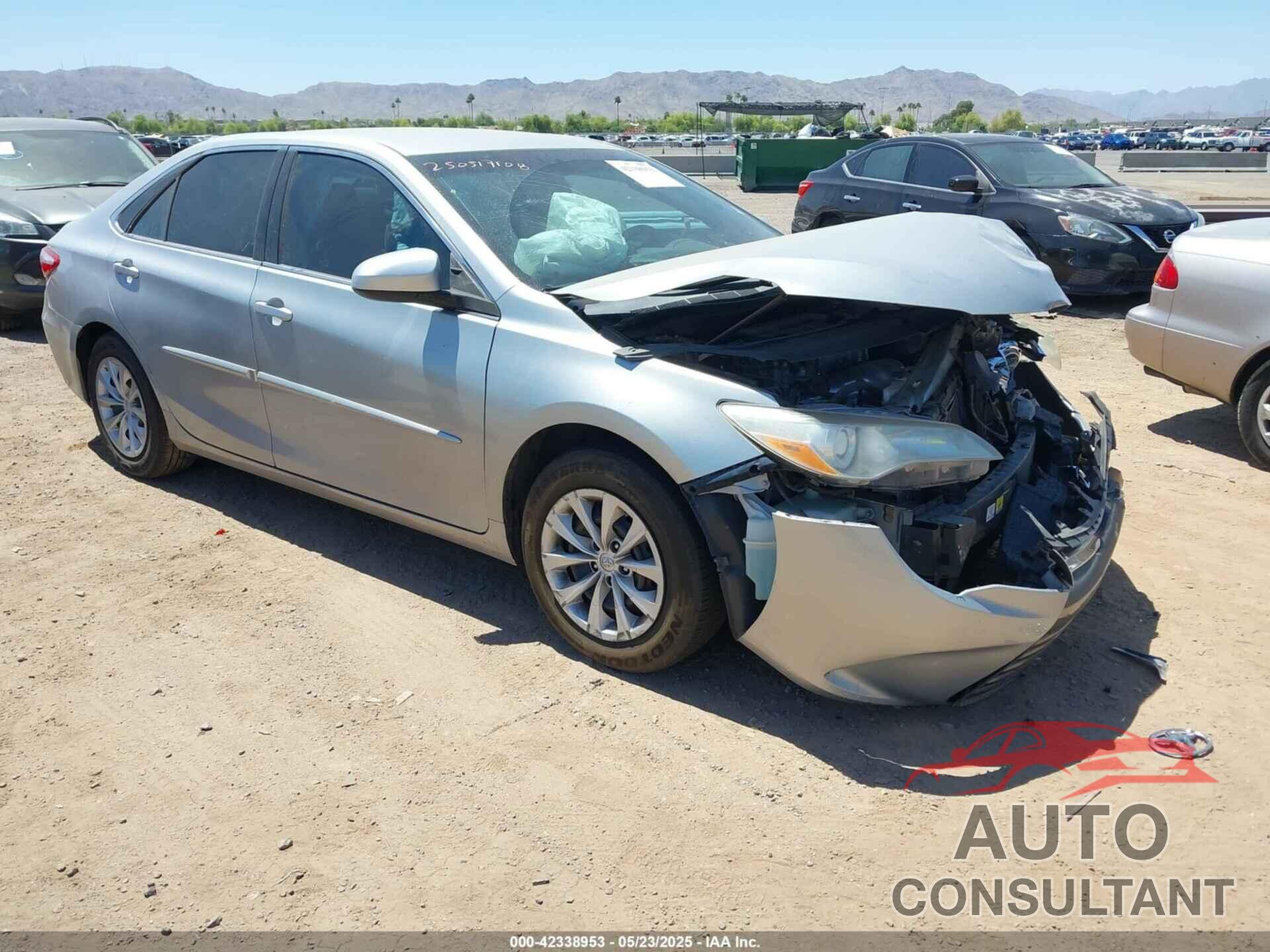 TOYOTA CAMRY 2016 - 4T4BF1FK0GR541852