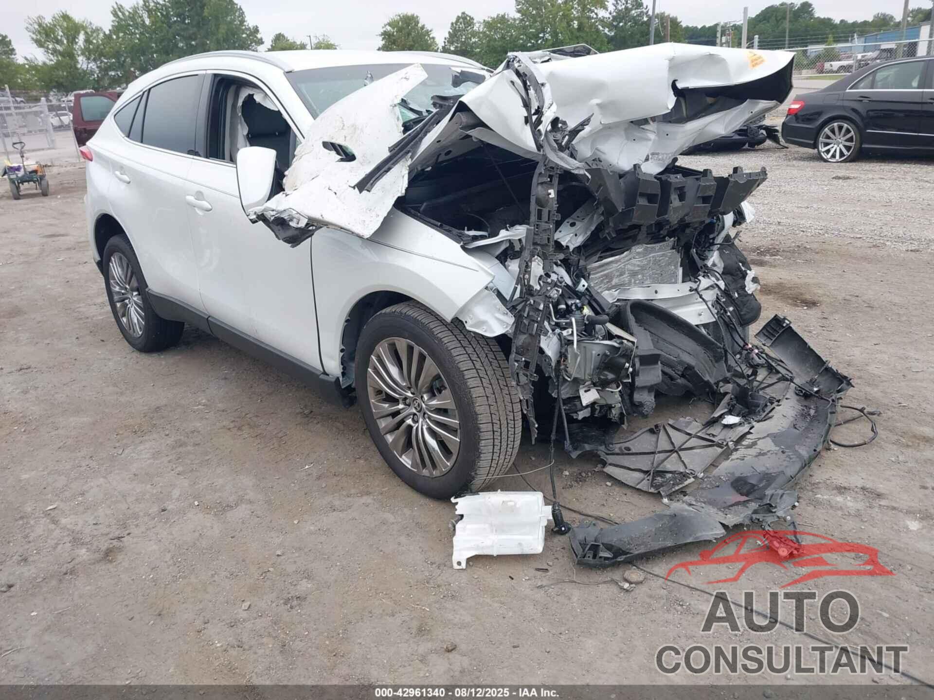 TOYOTA VENZA 2023 - JTEAAAAH9PJ151642