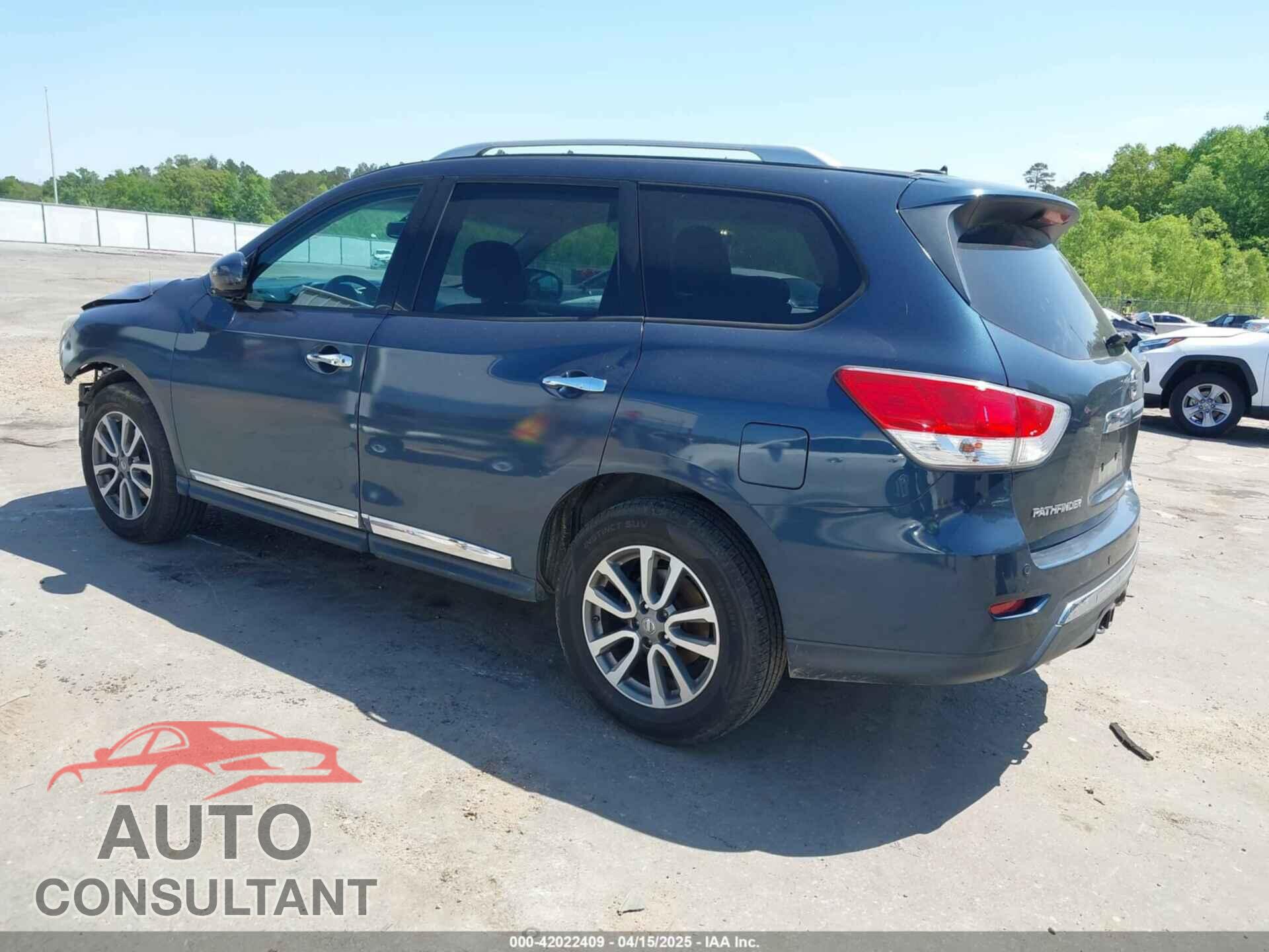 NISSAN PATHFINDER 2013 - 5N1AR2MN5DC653032