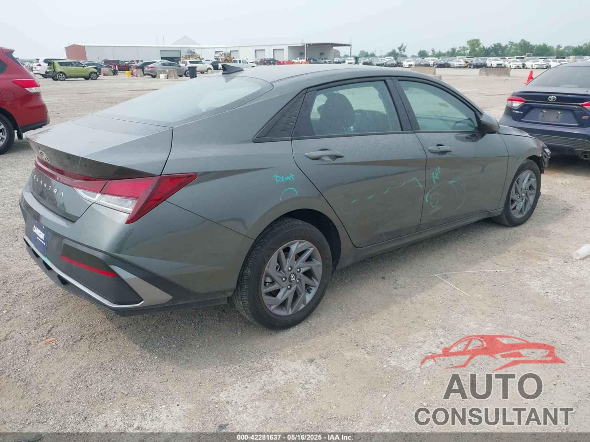 HYUNDAI ELANTRA 2024 - KMHLM4DG9RU831918