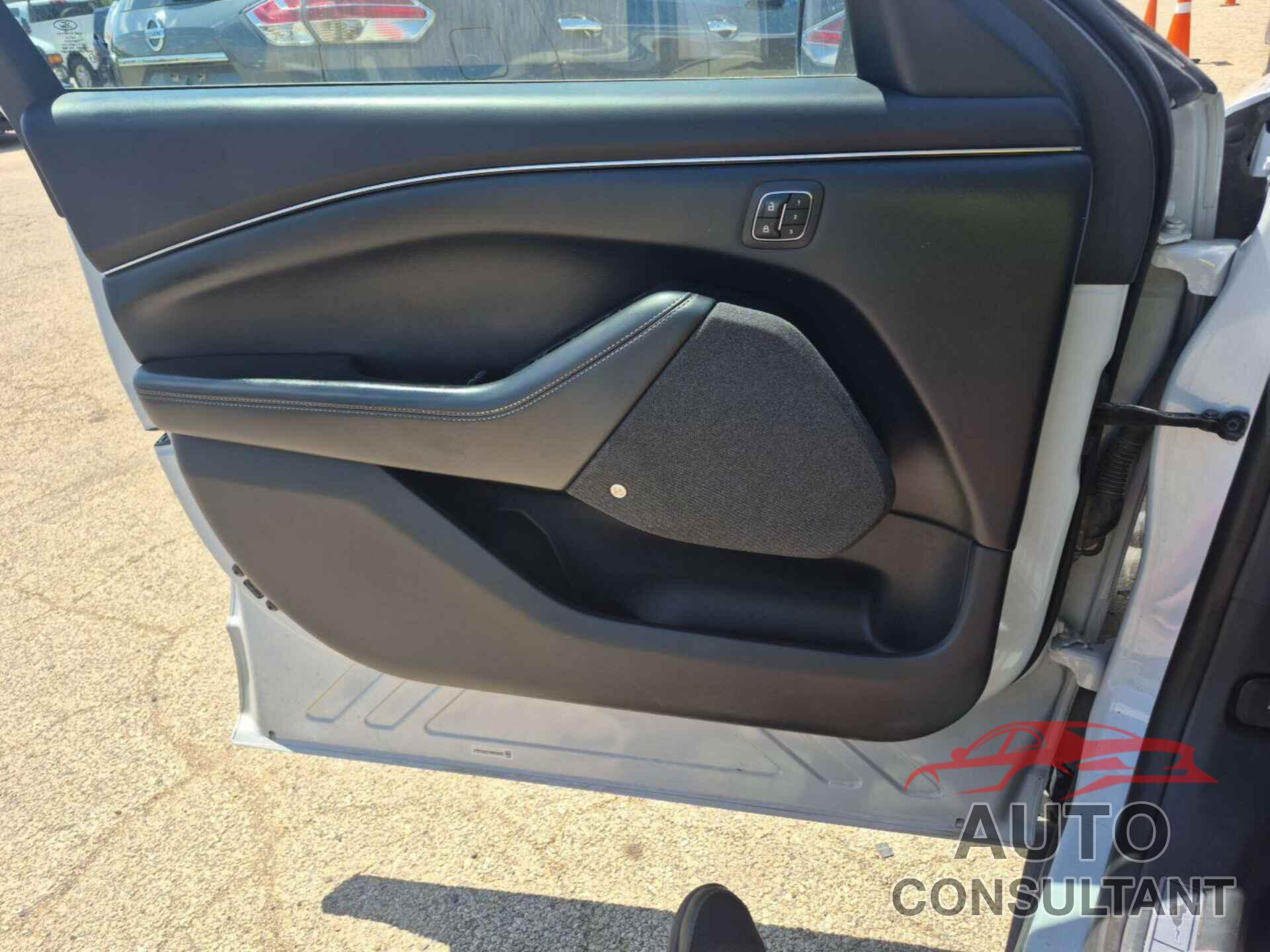FORD MUSTANG MACH-E 2022 - 3FMTK3SU1NMA24820