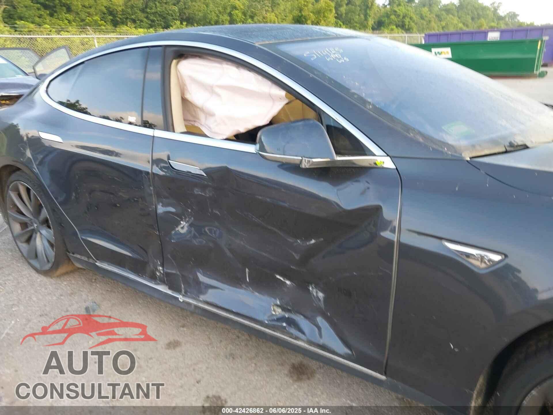 TESLA MODEL S 2015 - 5YJSA1E19FF109094
