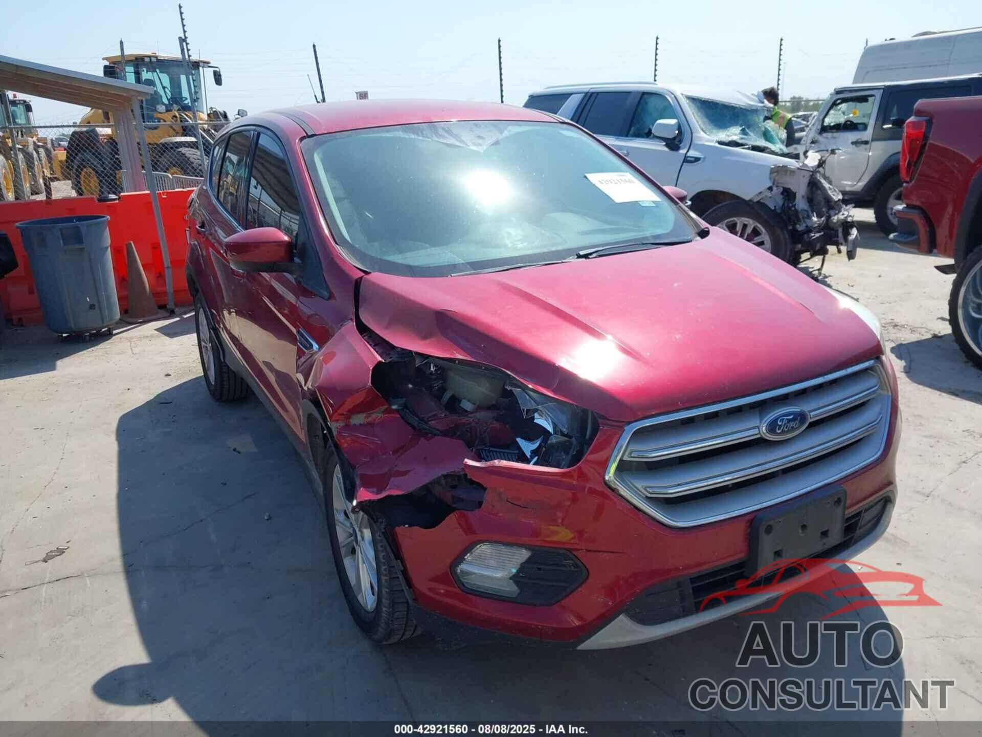 FORD ESCAPE 2019 - 1FMCU0GD0KUA34652