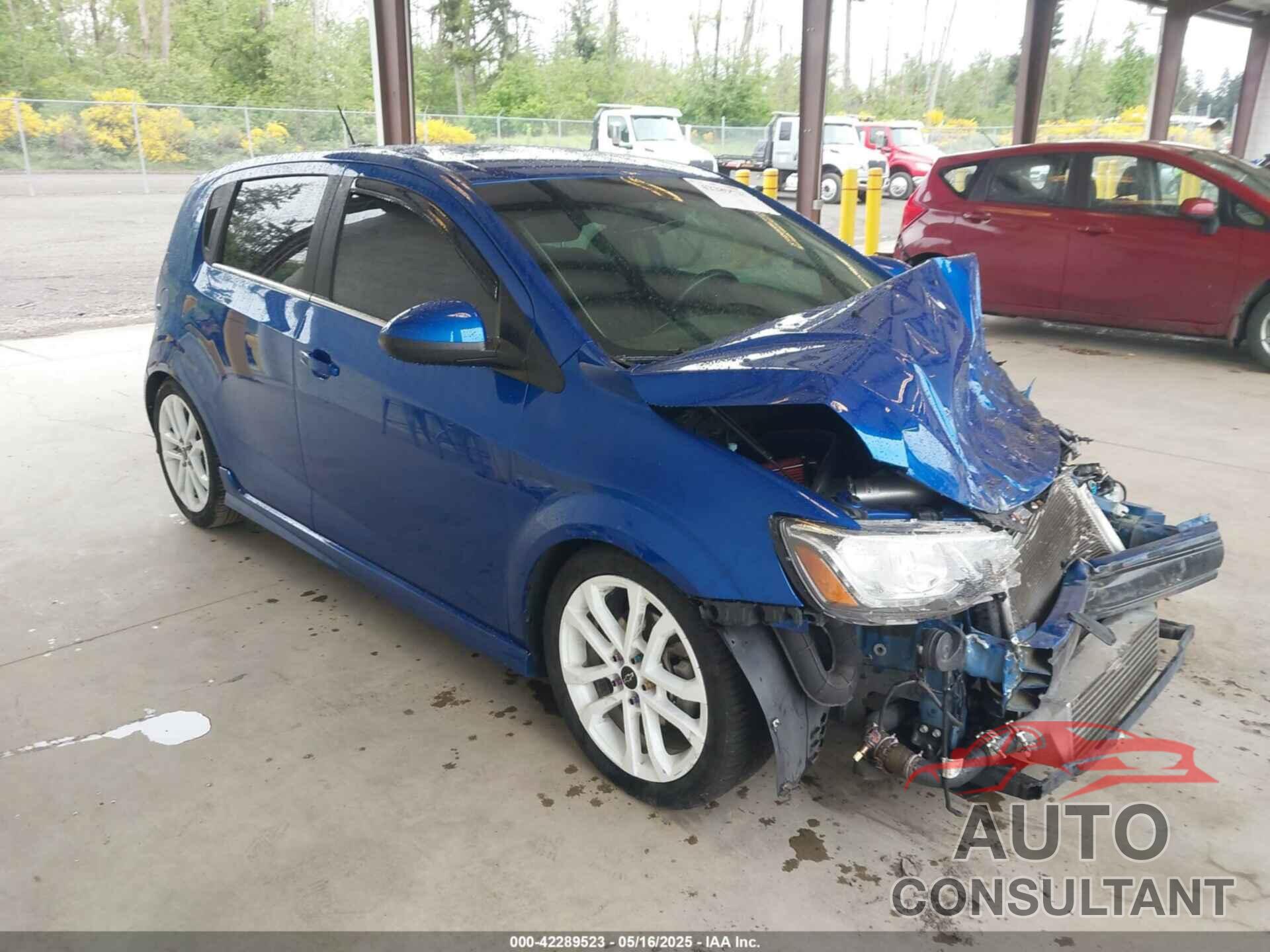 CHEVROLET SONIC 2020 - 1G1JD6SB8L4135761