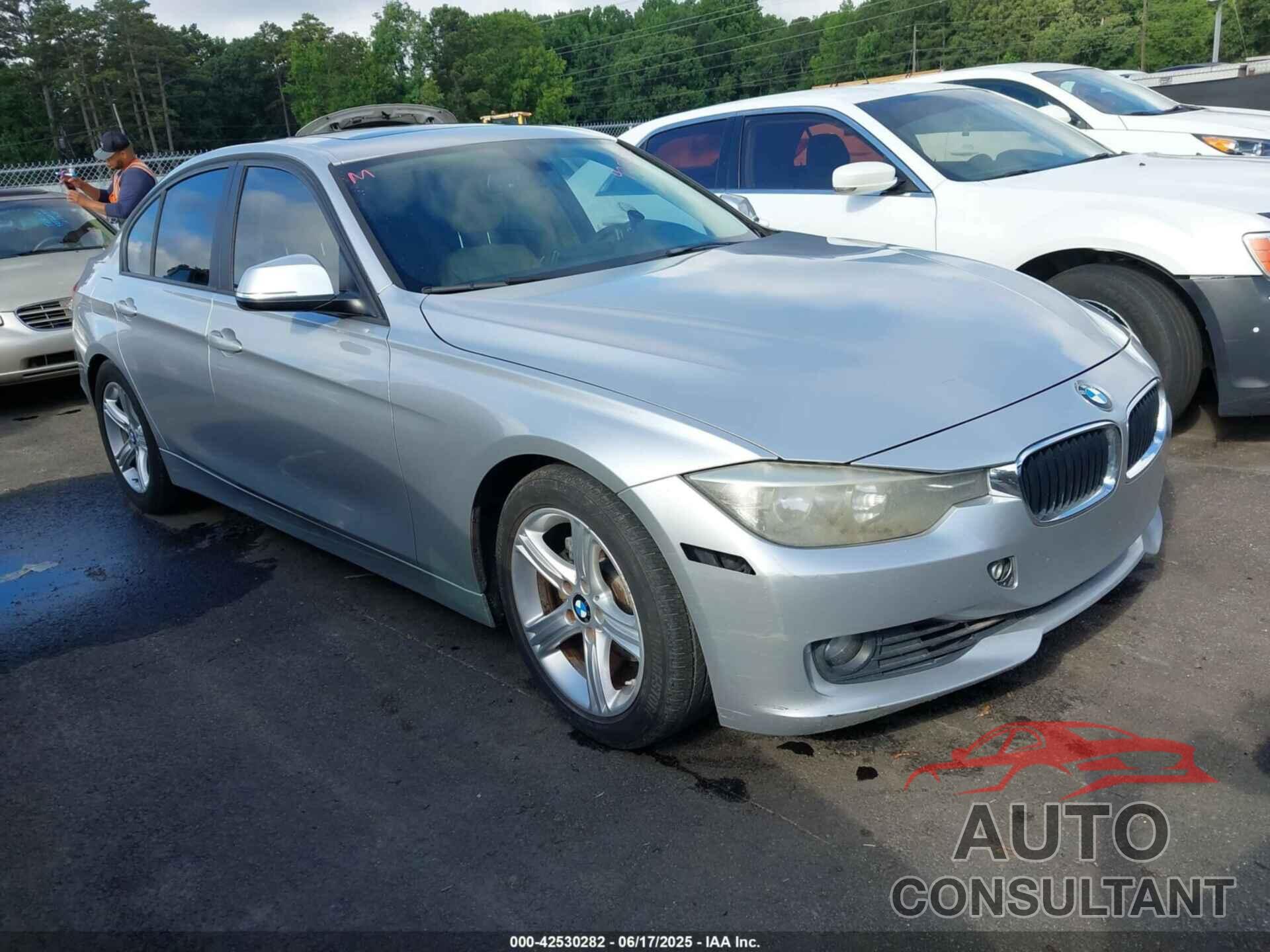 BMW 328I 2013 - WBA3A5G5XDNP26043