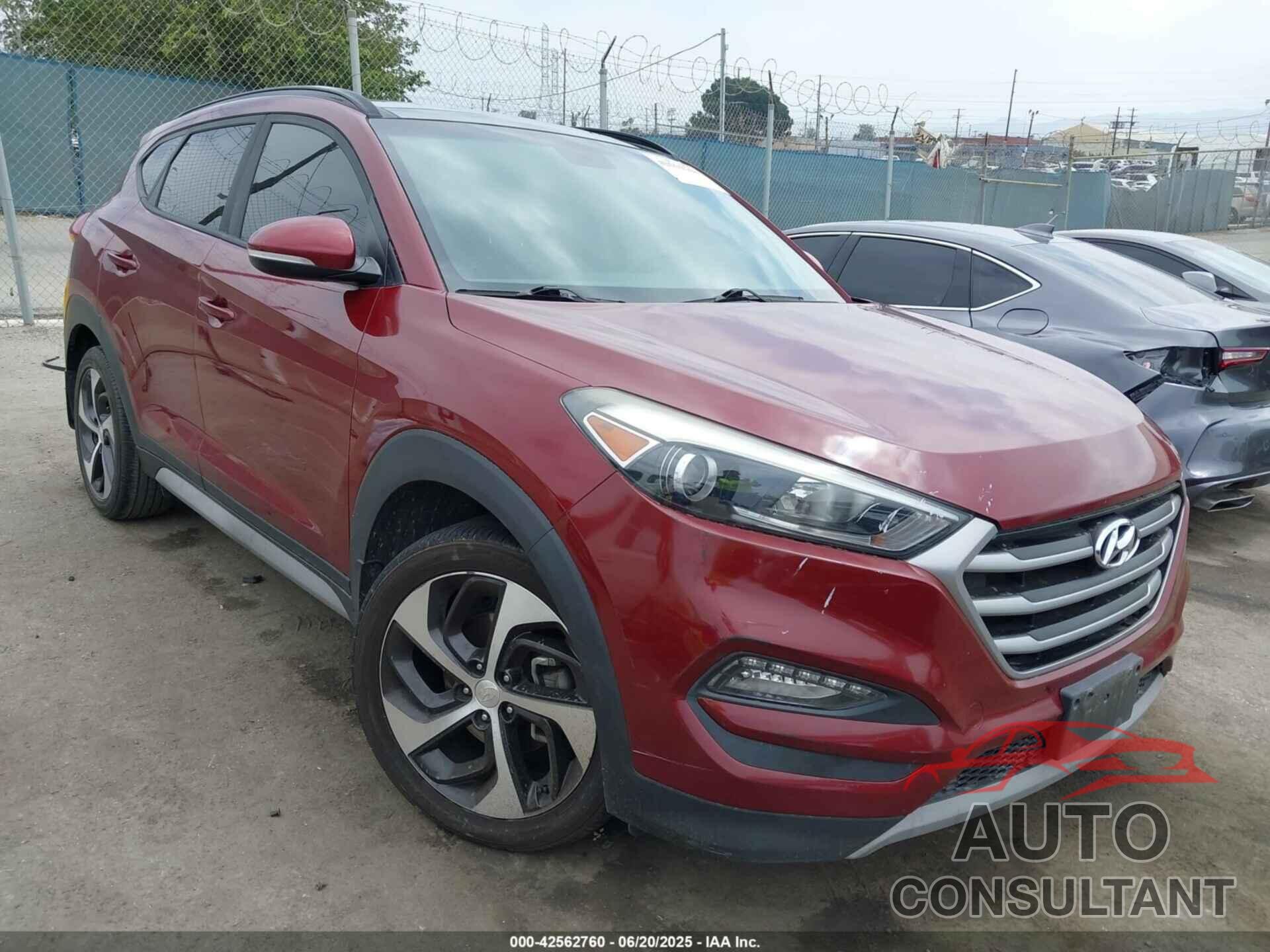 HYUNDAI TUCSON 2018 - KM8J33A26JU824085