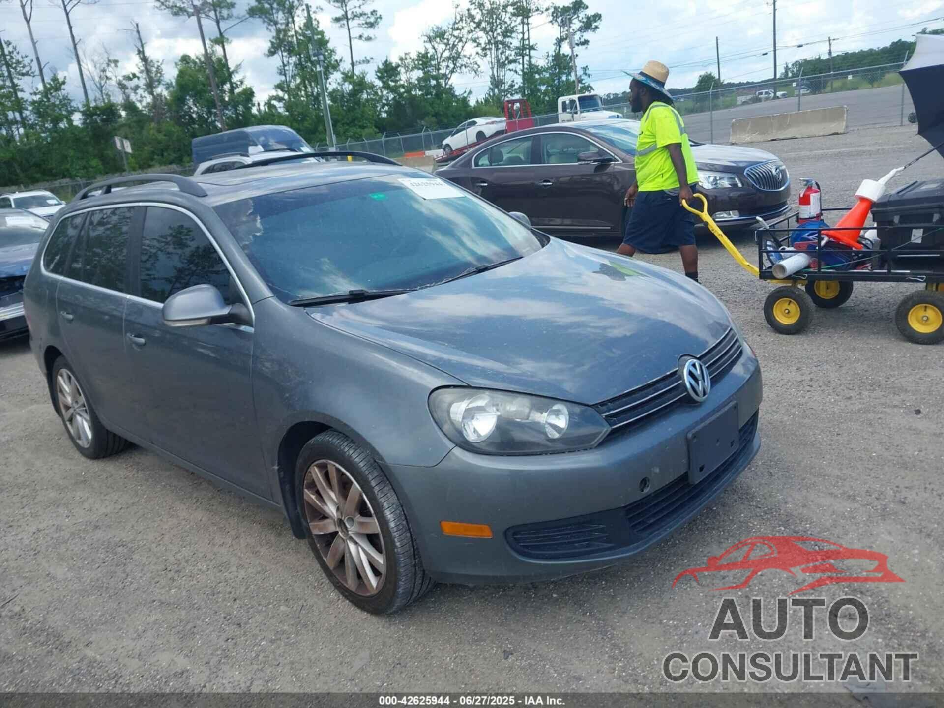 VOLKSWAGEN JETTA SPORTWAGEN 2012 - 3VWPL7AJ8CM670920