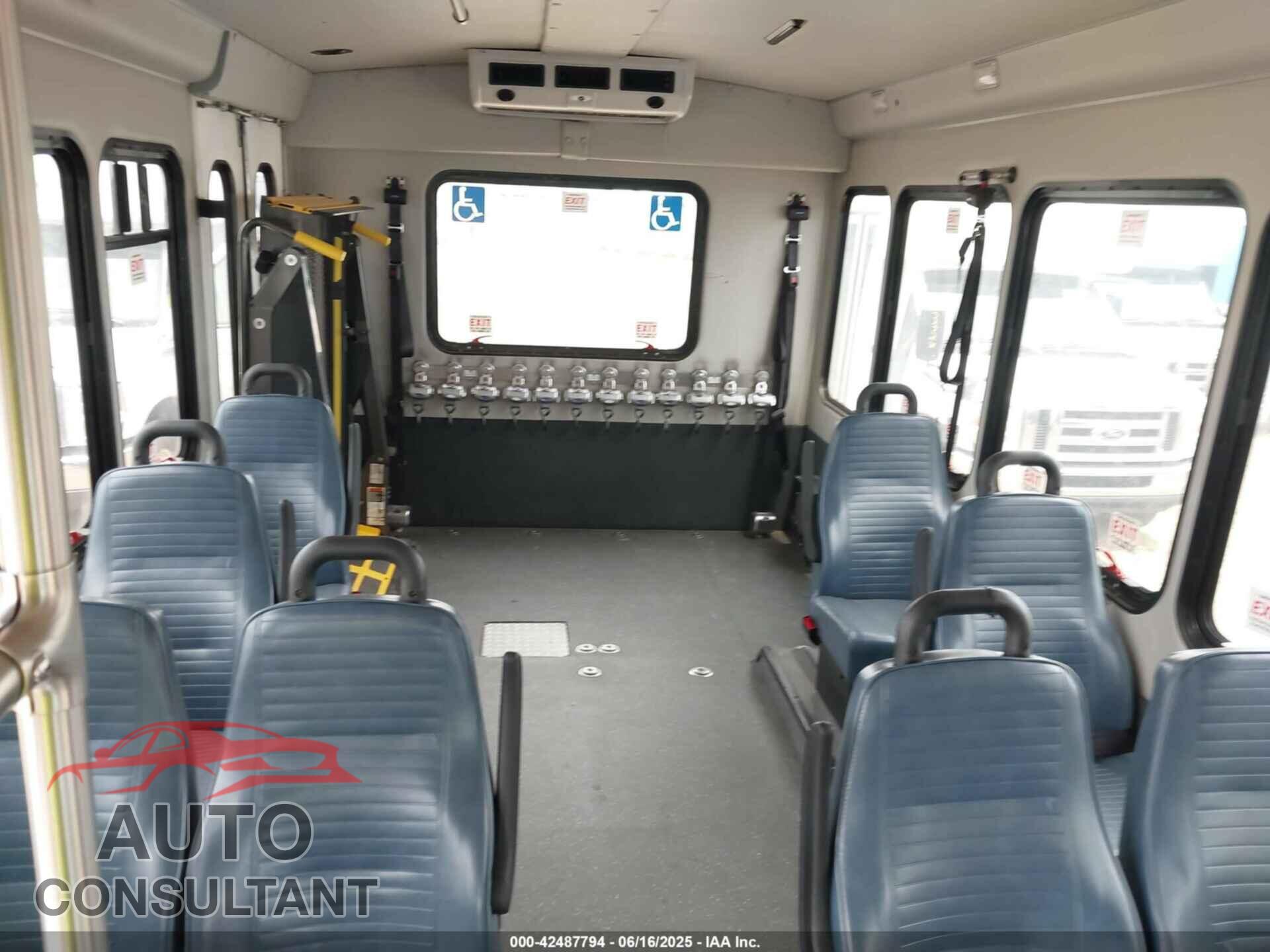 FORD E-450 CUTAWAY 2019 - 1FDFE4FS3KDC32045