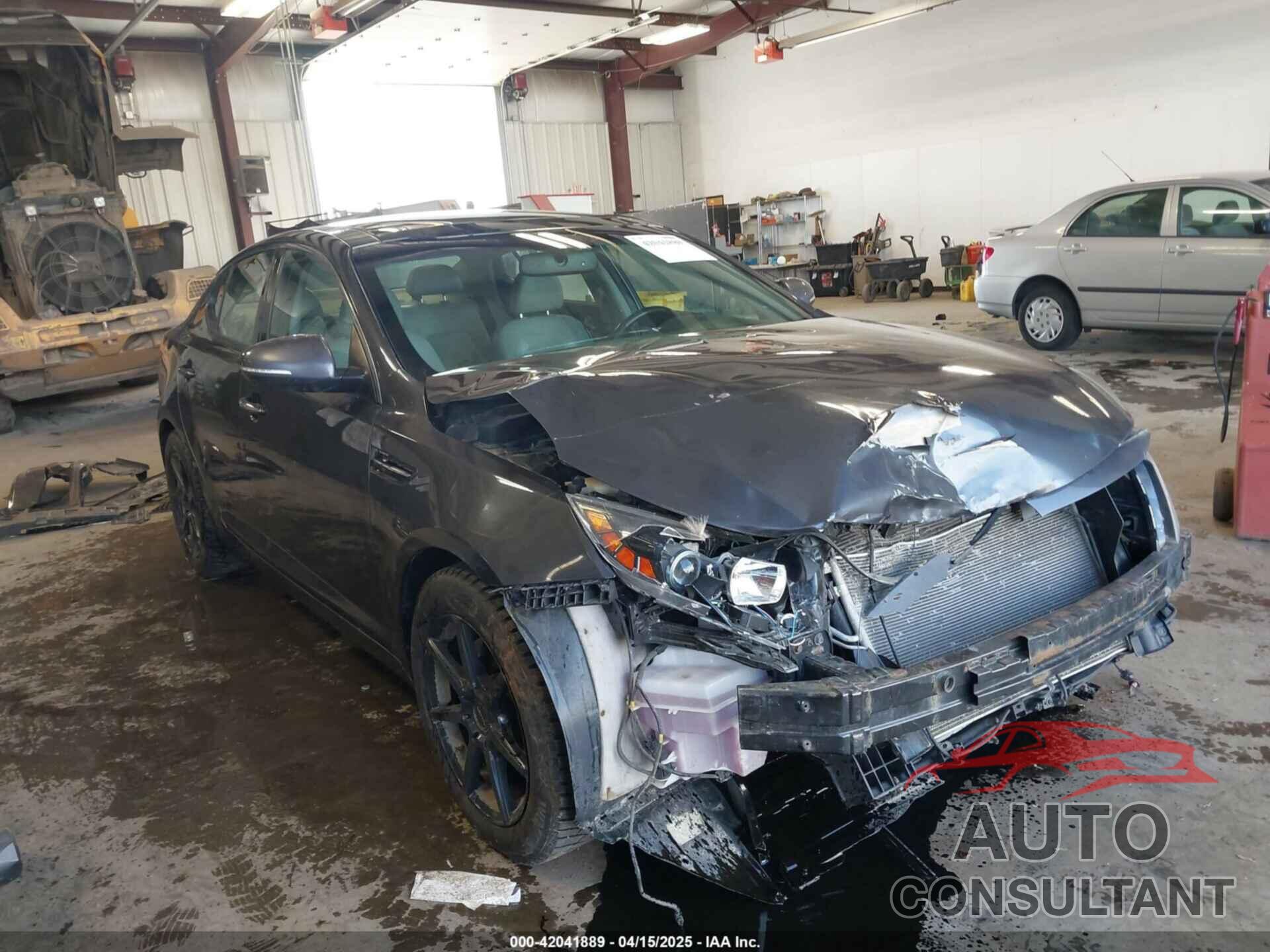 KIA OPTIMA 2011 - KNAGN4A75B5103419