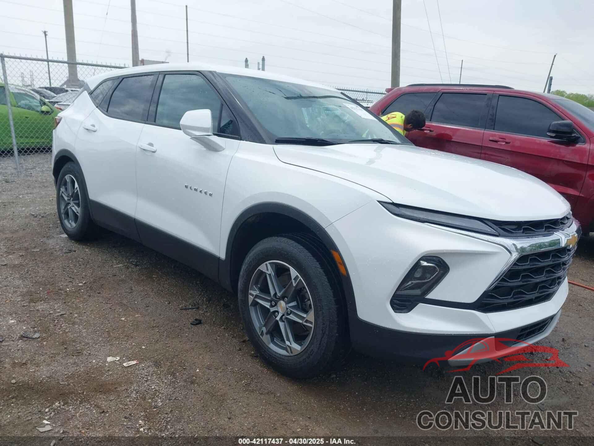 CHEVROLET BLAZER 2023 - 3GNKBCR4XPS100305