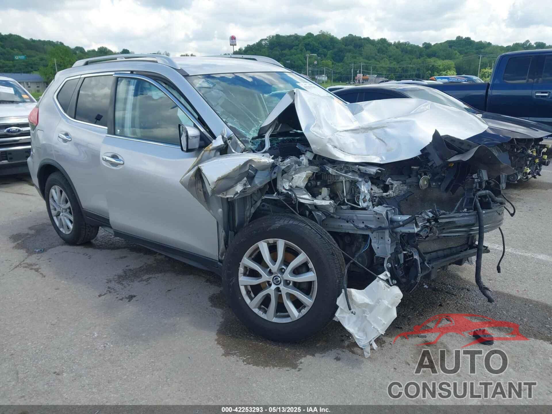 NISSAN ROGUE 2018 - JN8AT2MV0JW303103