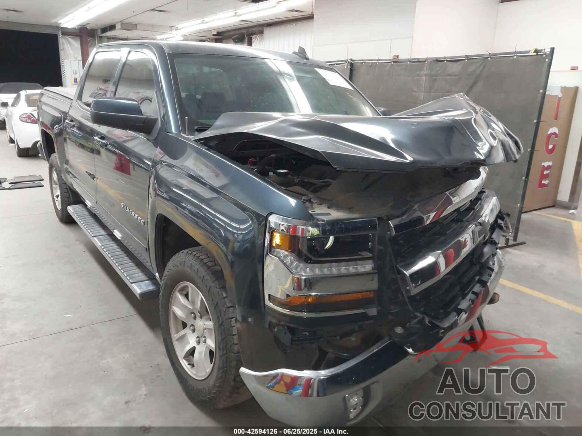 CHEVROLET SILVERADO 1500 2018 - 3GCPCREC2JG467169