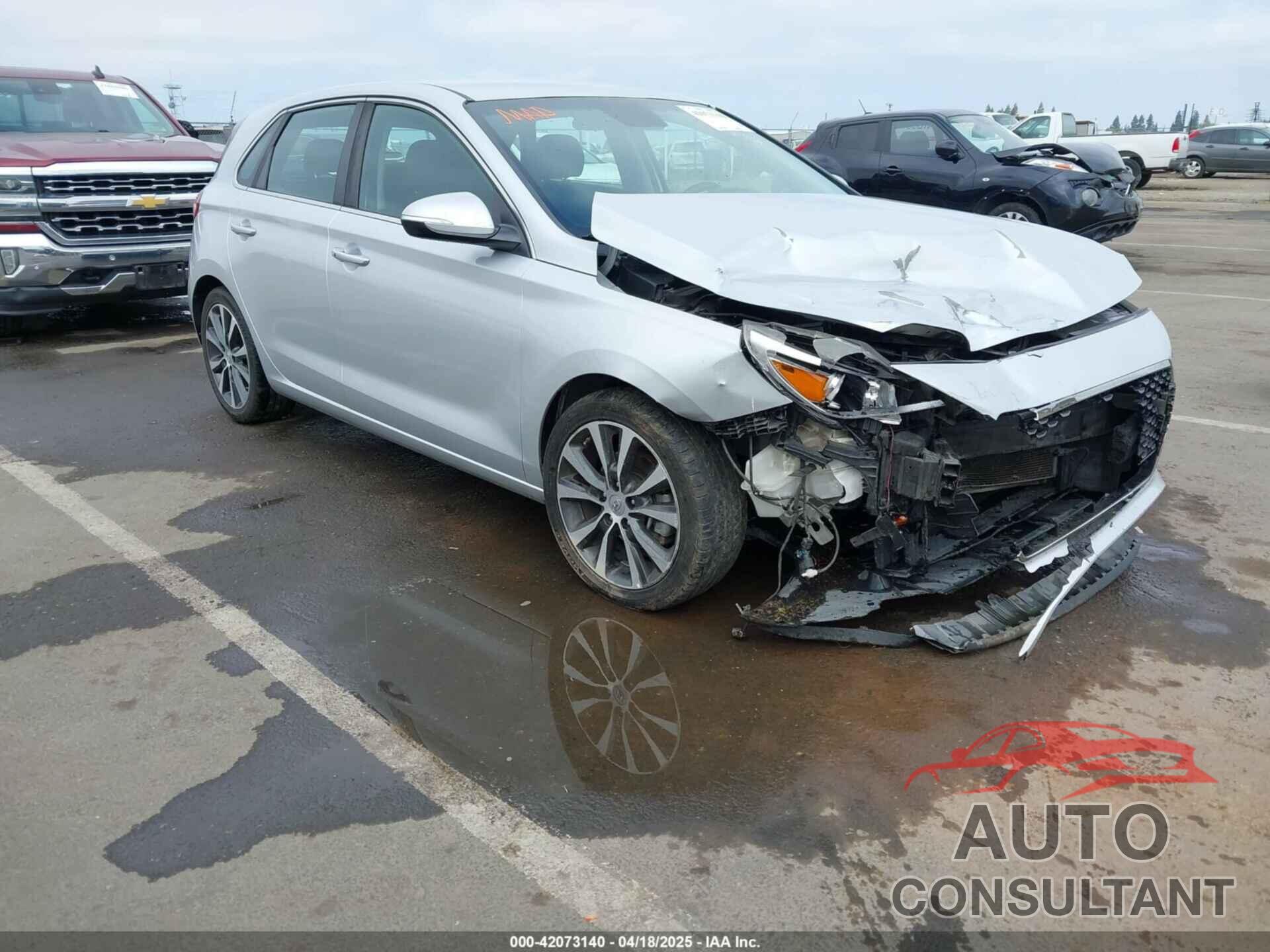 HYUNDAI ELANTRA GT 2018 - KMHH35LE2JU016866