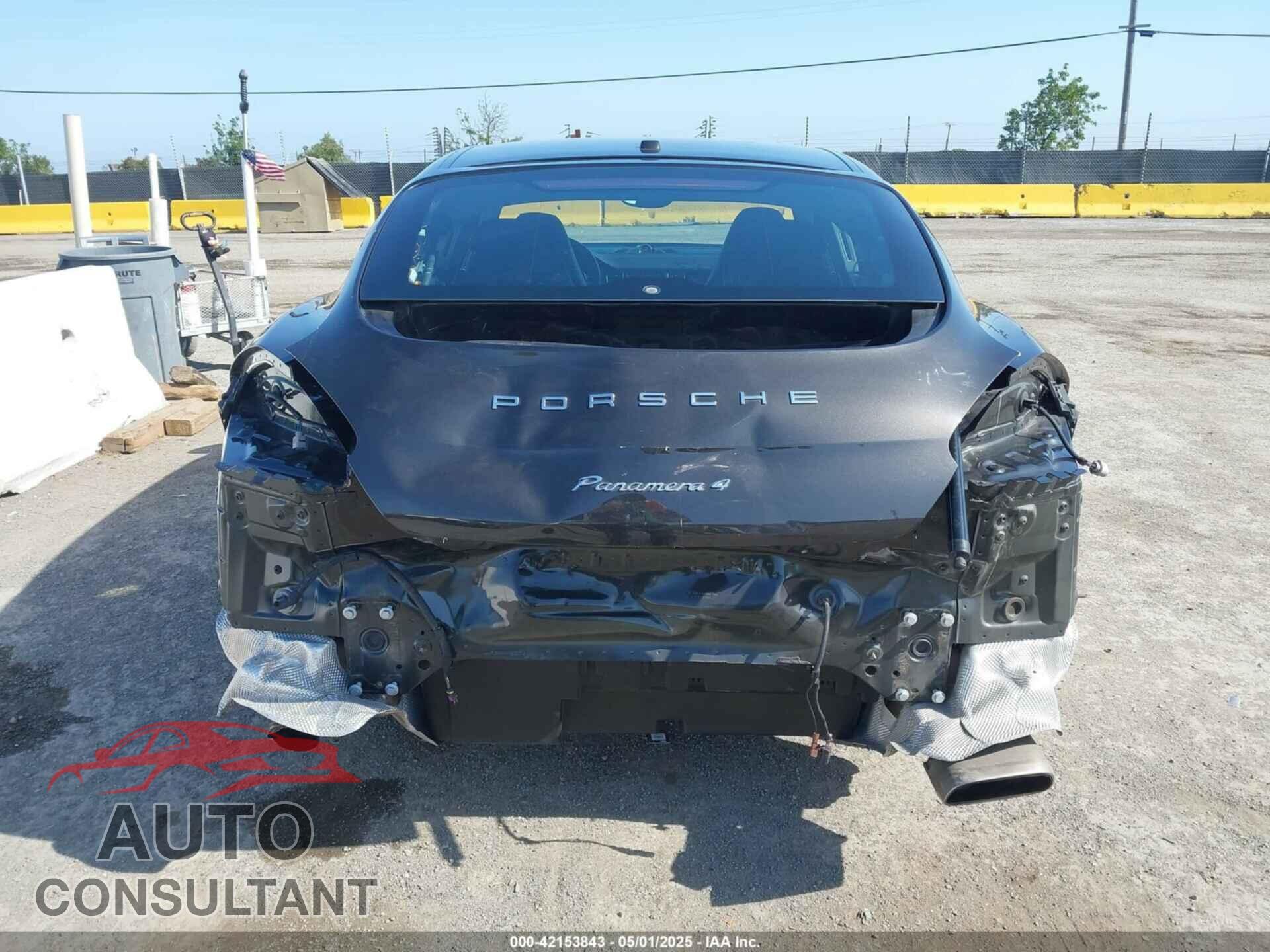 PORSCHE PANAMERA 2014 - WP0AA2A76EL012507