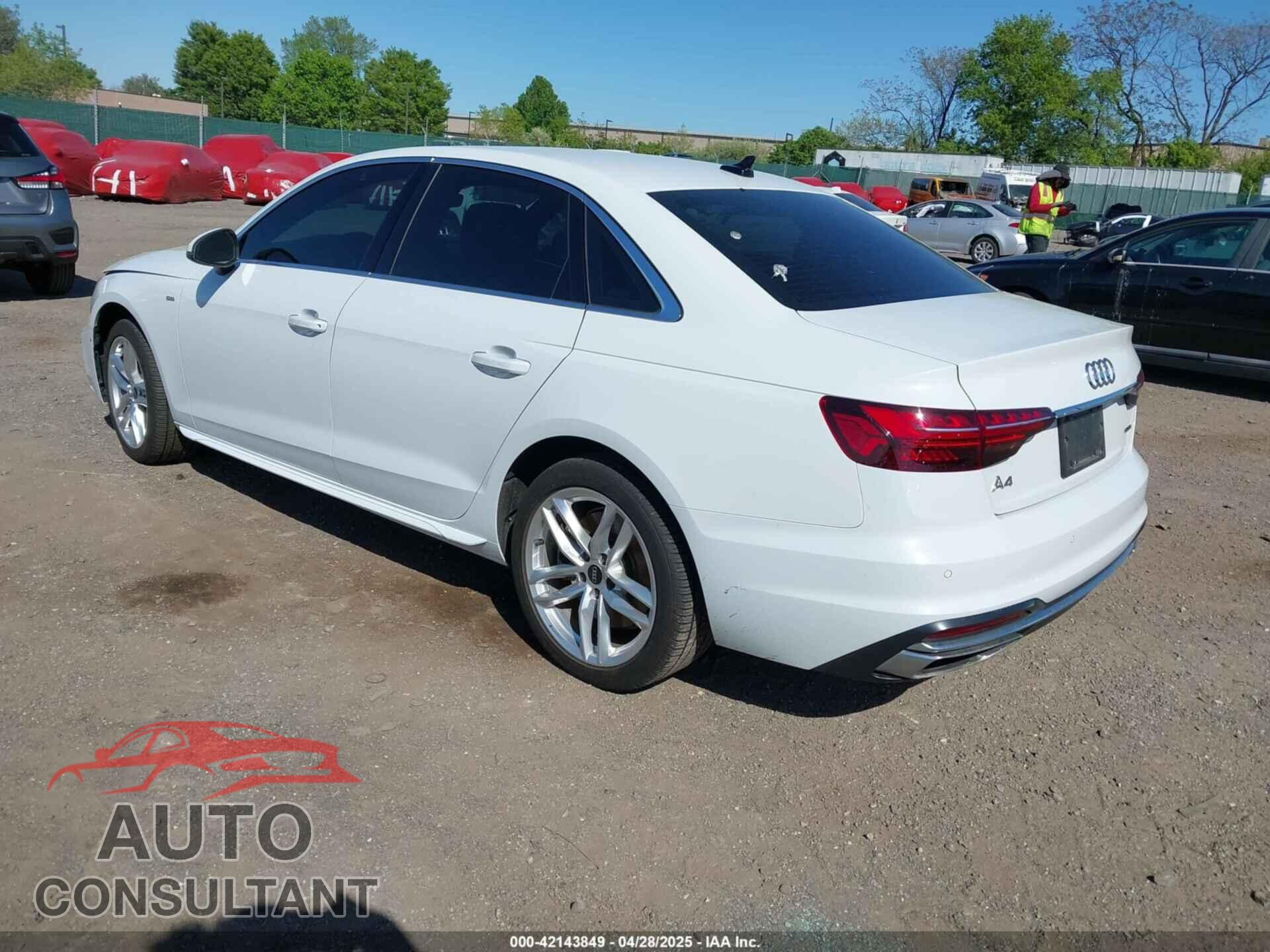 AUDI A4 2021 - WAUDAAF46MN007457