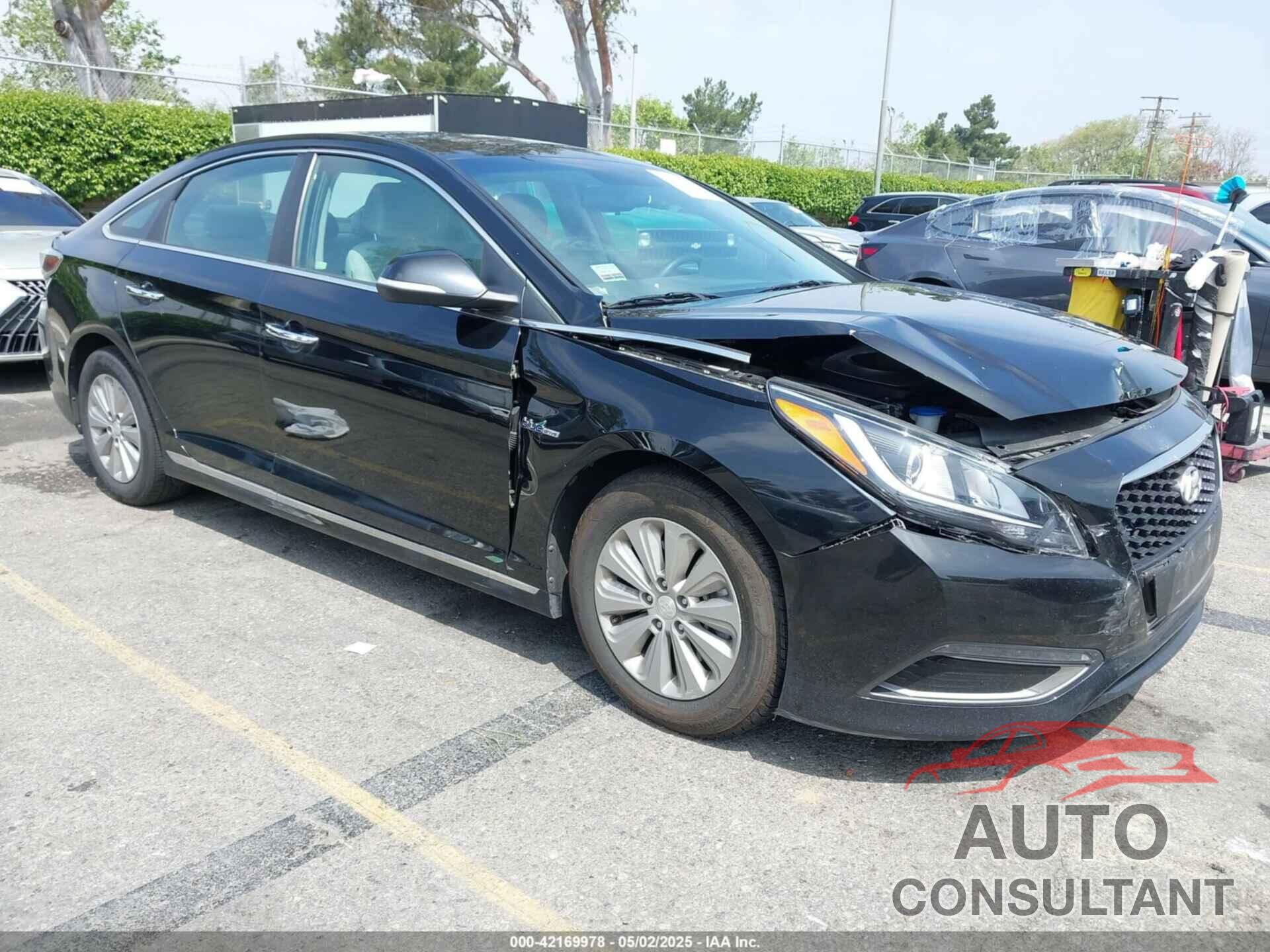 HYUNDAI SONATA HYBRID 2017 - KMHE24L13HA046824