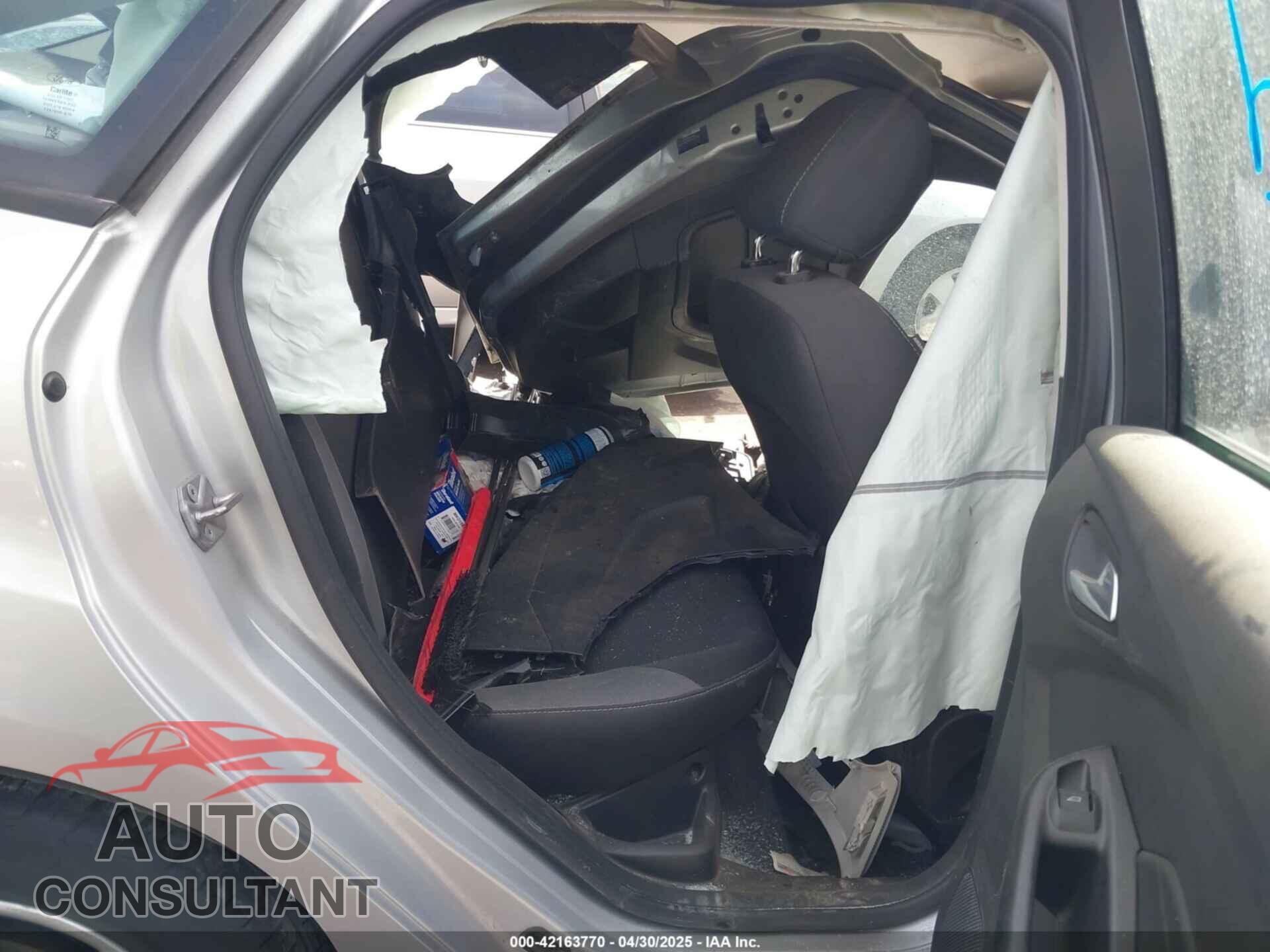 FORD FOCUS 2014 - 1FADP3F2XEL373887