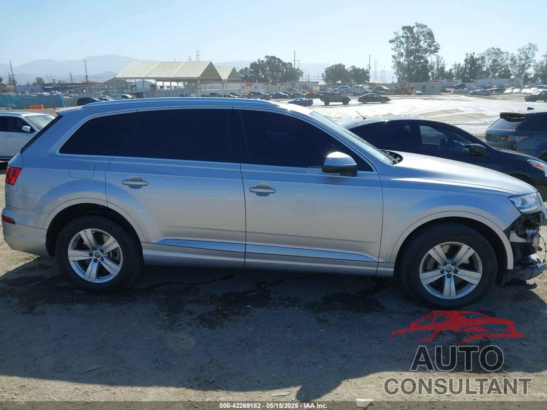 AUDI Q7 2018 - WA1LHAF72JD016138