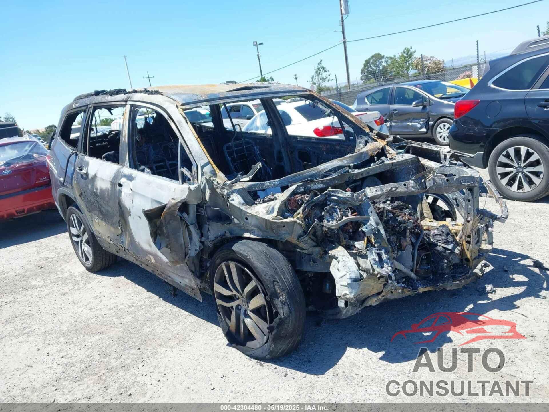 HONDA PILOT 2016 - 5FNYF6H93GB068473