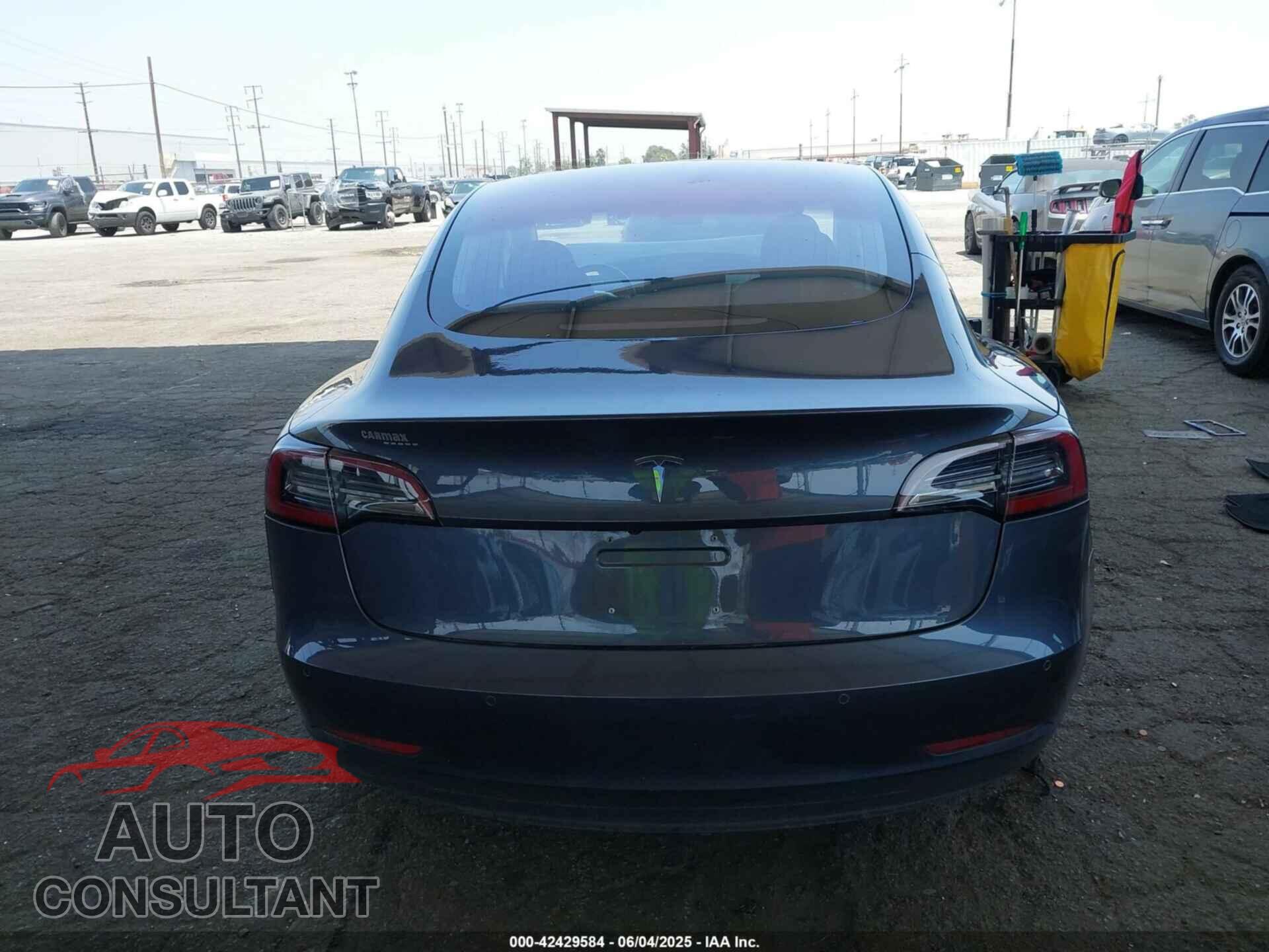 TESLA MODEL 3 2018 - 5YJ3E1EA7JF021792