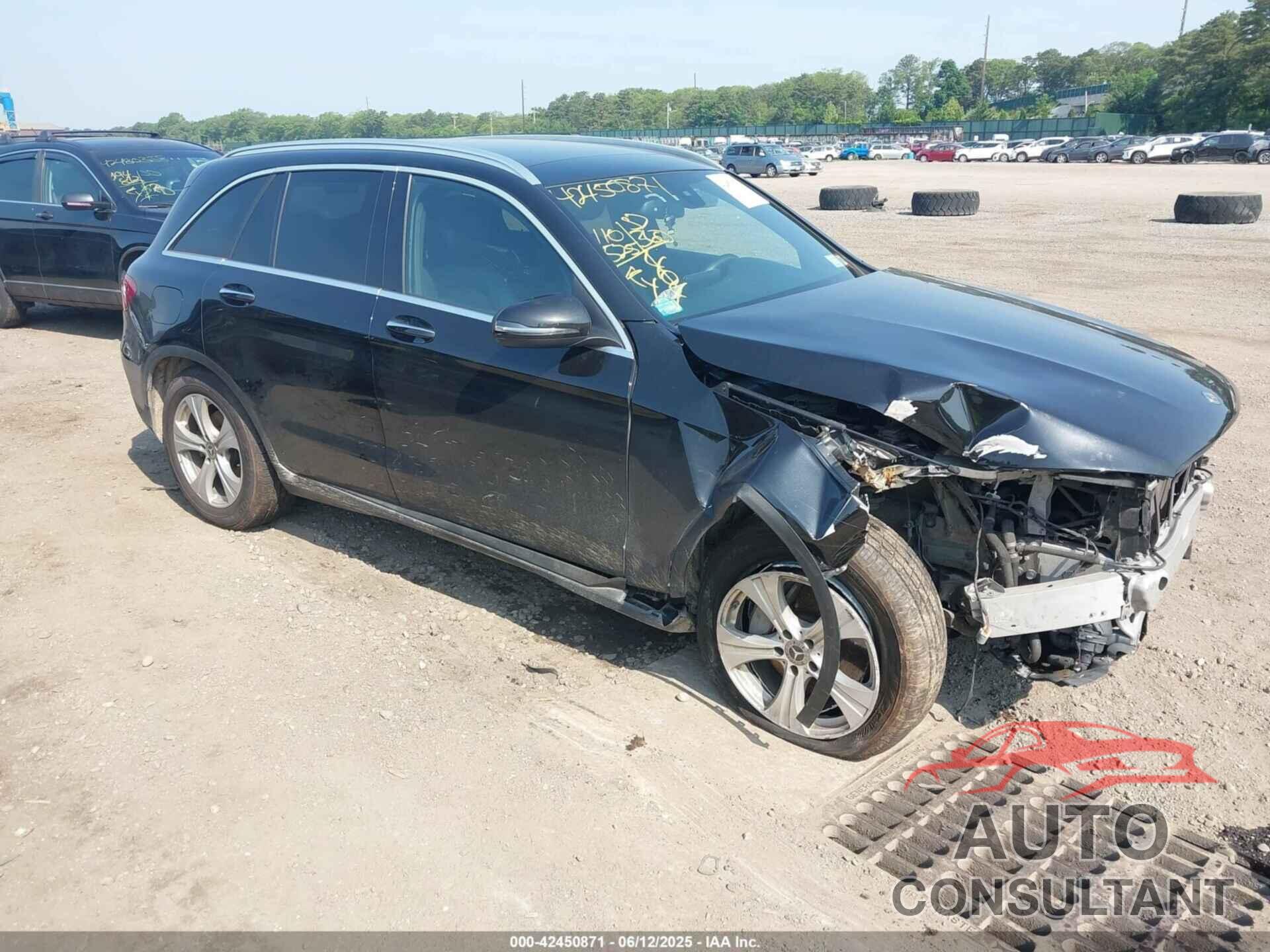 MERCEDES-BENZ GLC 300 2018 - WDC0G4KB2JV041567
