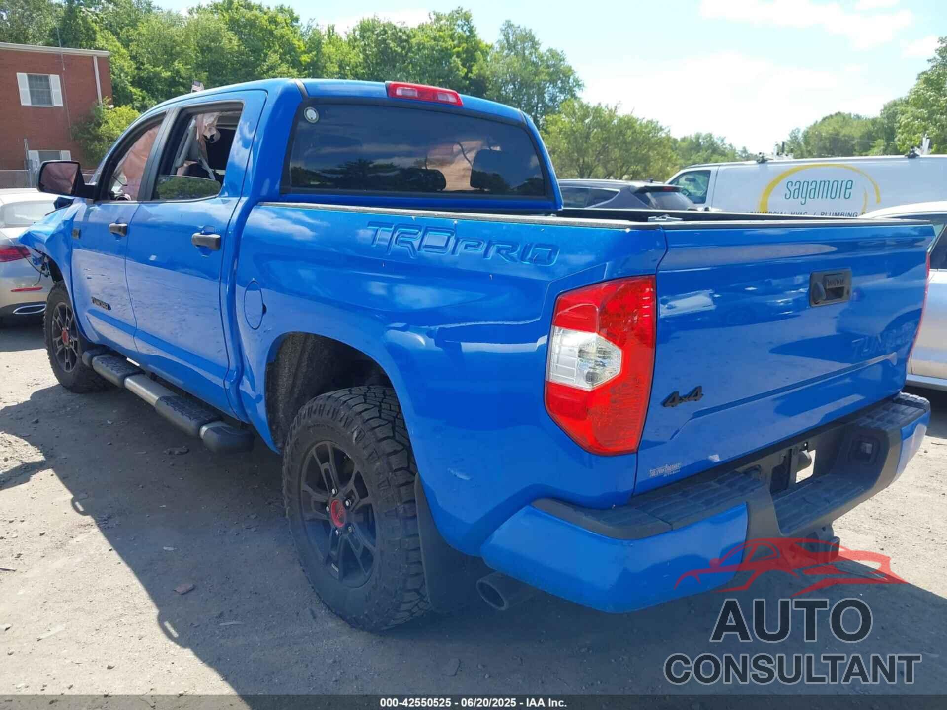 TOYOTA TUNDRA 2019 - 5TFDY5F13KX851596