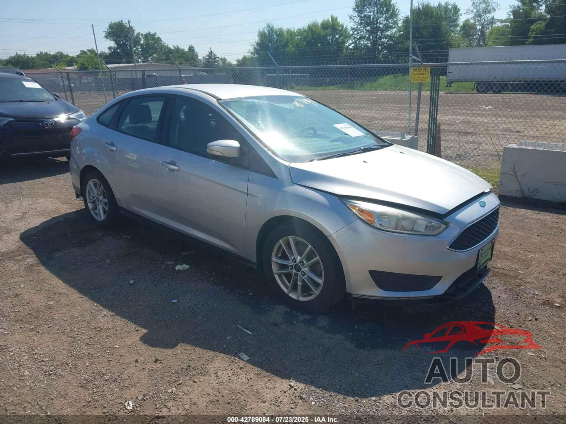 FORD FOCUS 2015 - 1FADP3F25FL317440