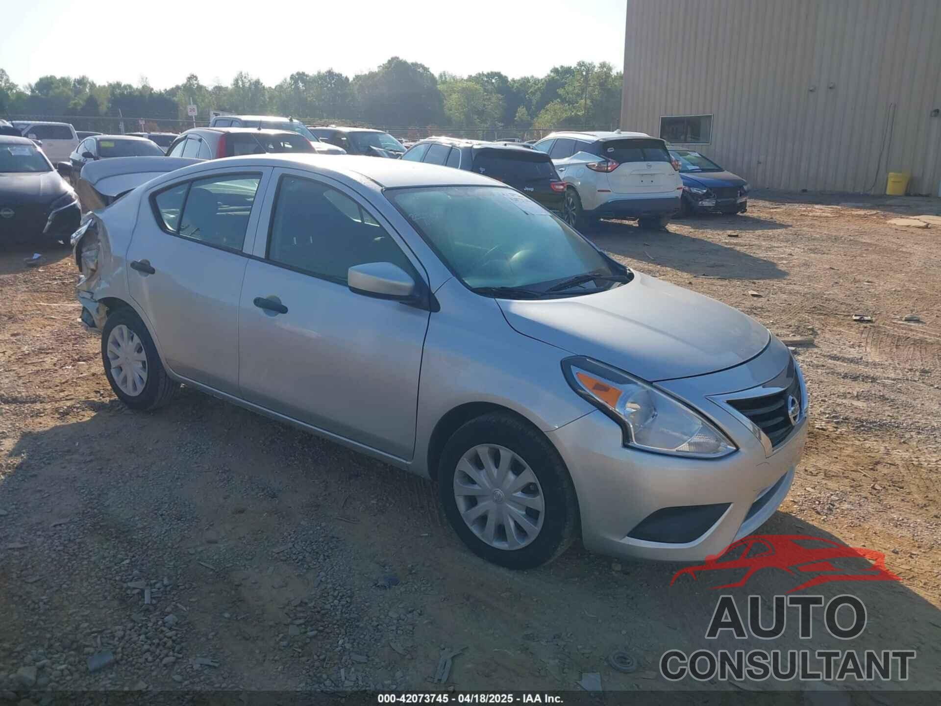 NISSAN VERSA 2019 - 3N1CN7AP0KL823202