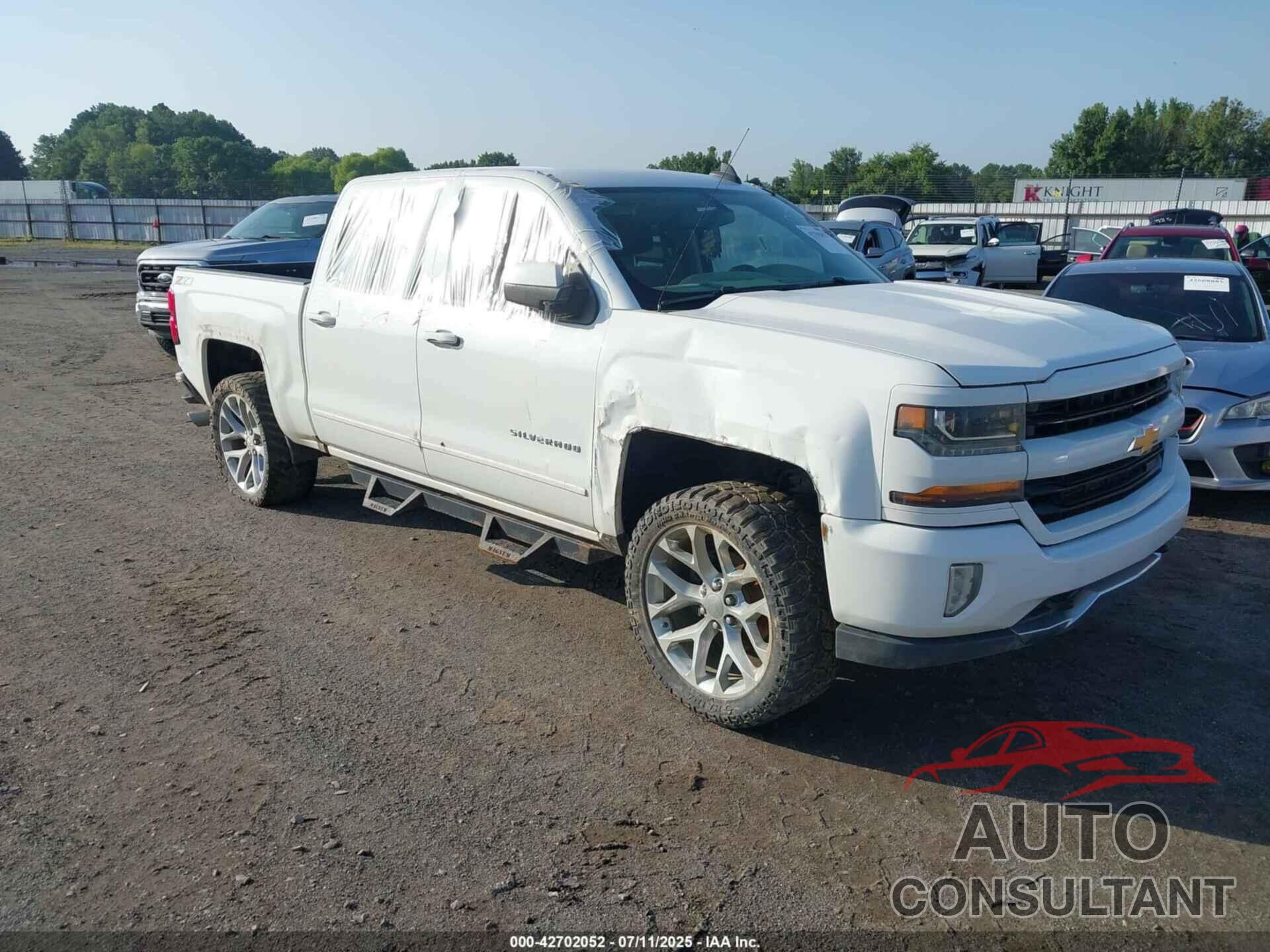 CHEVROLET SILVERADO 1500 2018 - 3GCUKREC0JG102754