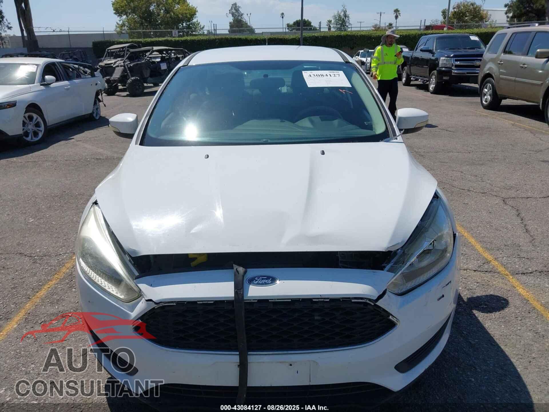 FORD FOCUS 2017 - 1FADP3F24HL278844