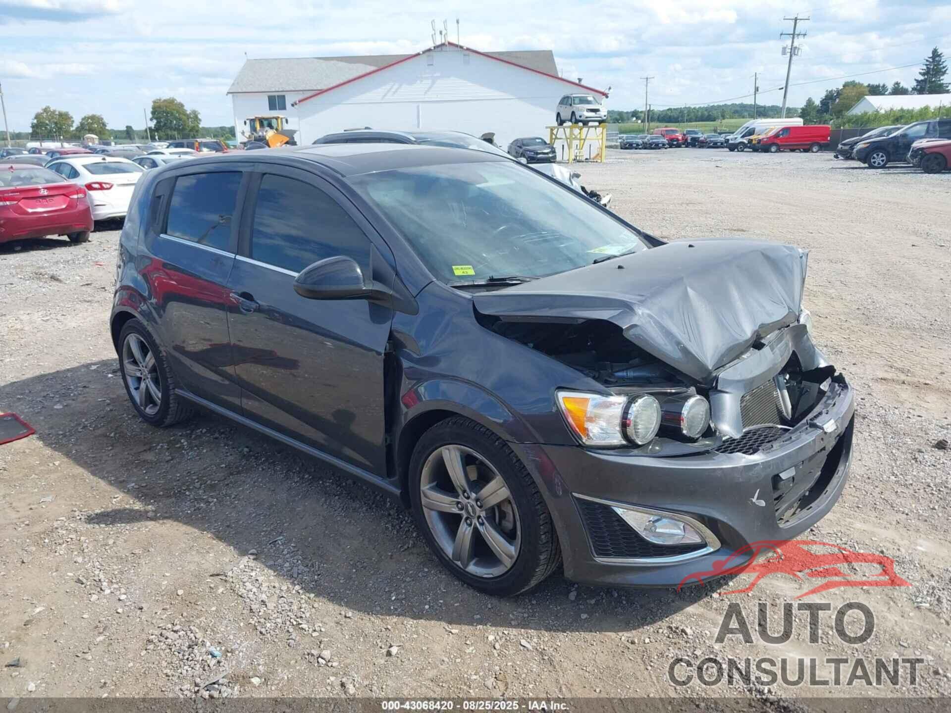 CHEVROLET SONIC 2013 - 1G1JG6SB1D4230297