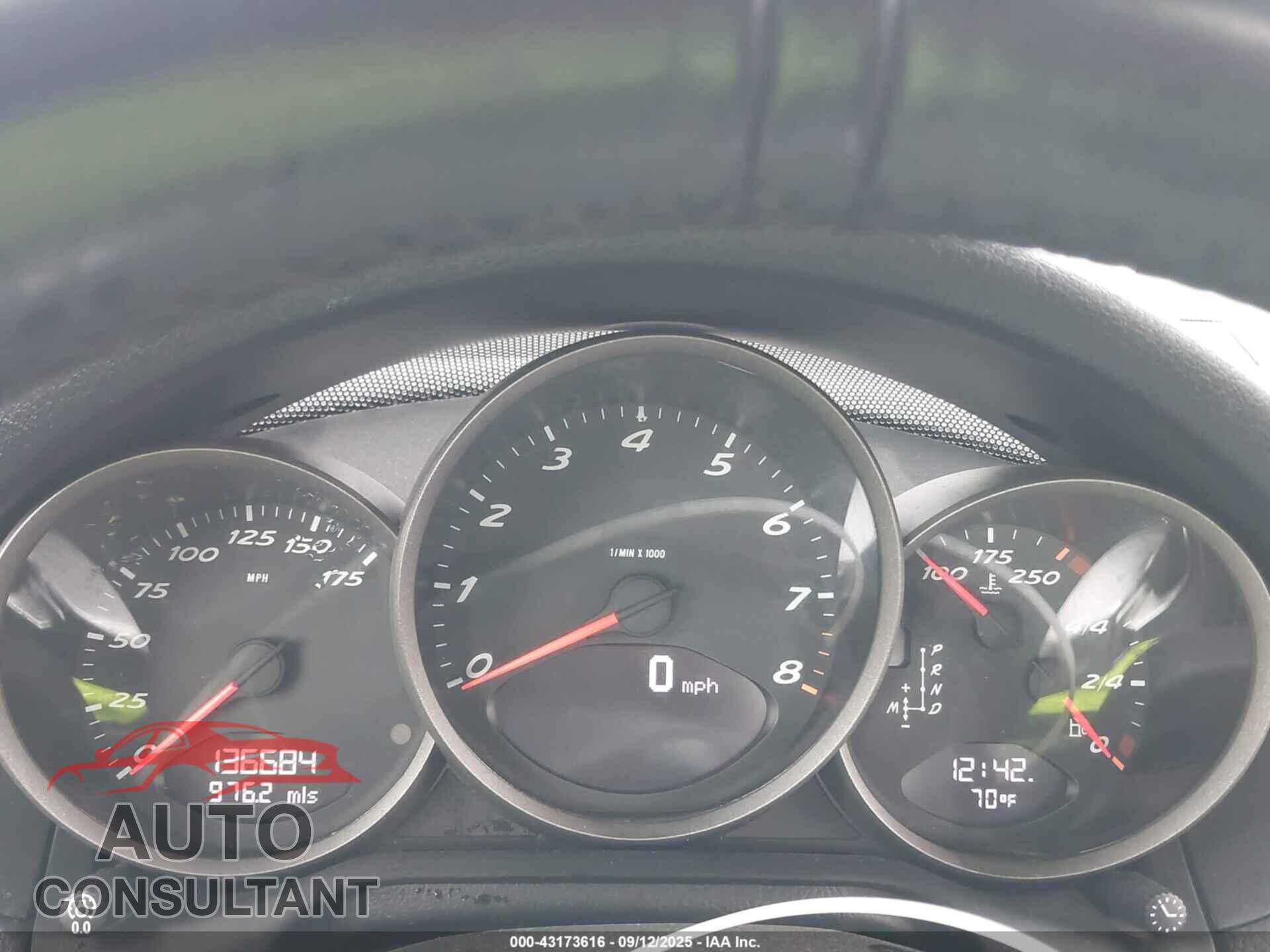 PORSCHE BOXSTER 2011 - WP0CA2A84BS710620
