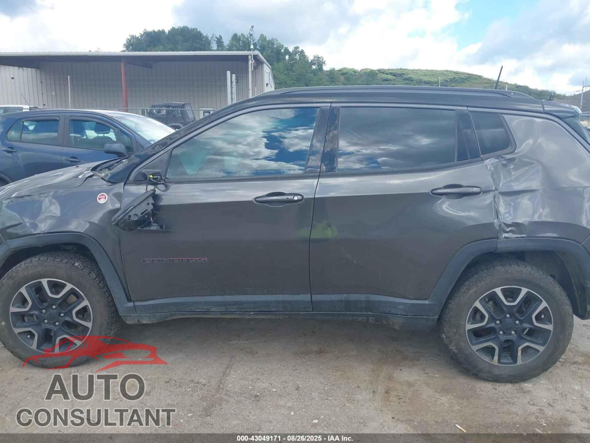 JEEP COMPASS 2019 - 3C4NJDDB4KT683056