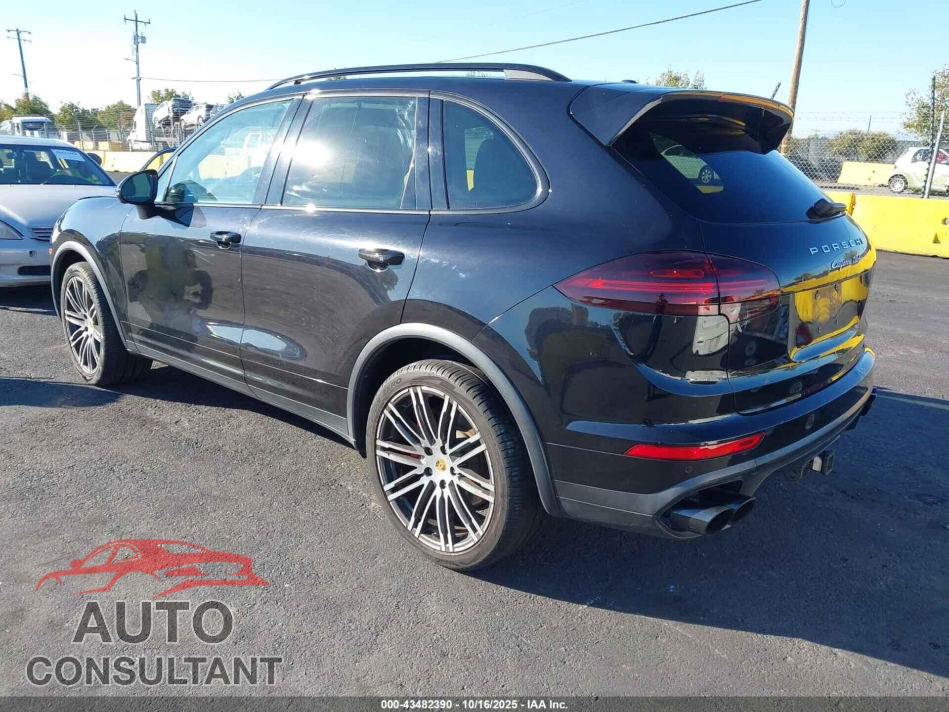 PORSCHE CAYENNE 2016 - WP1AC2A29GLA89324