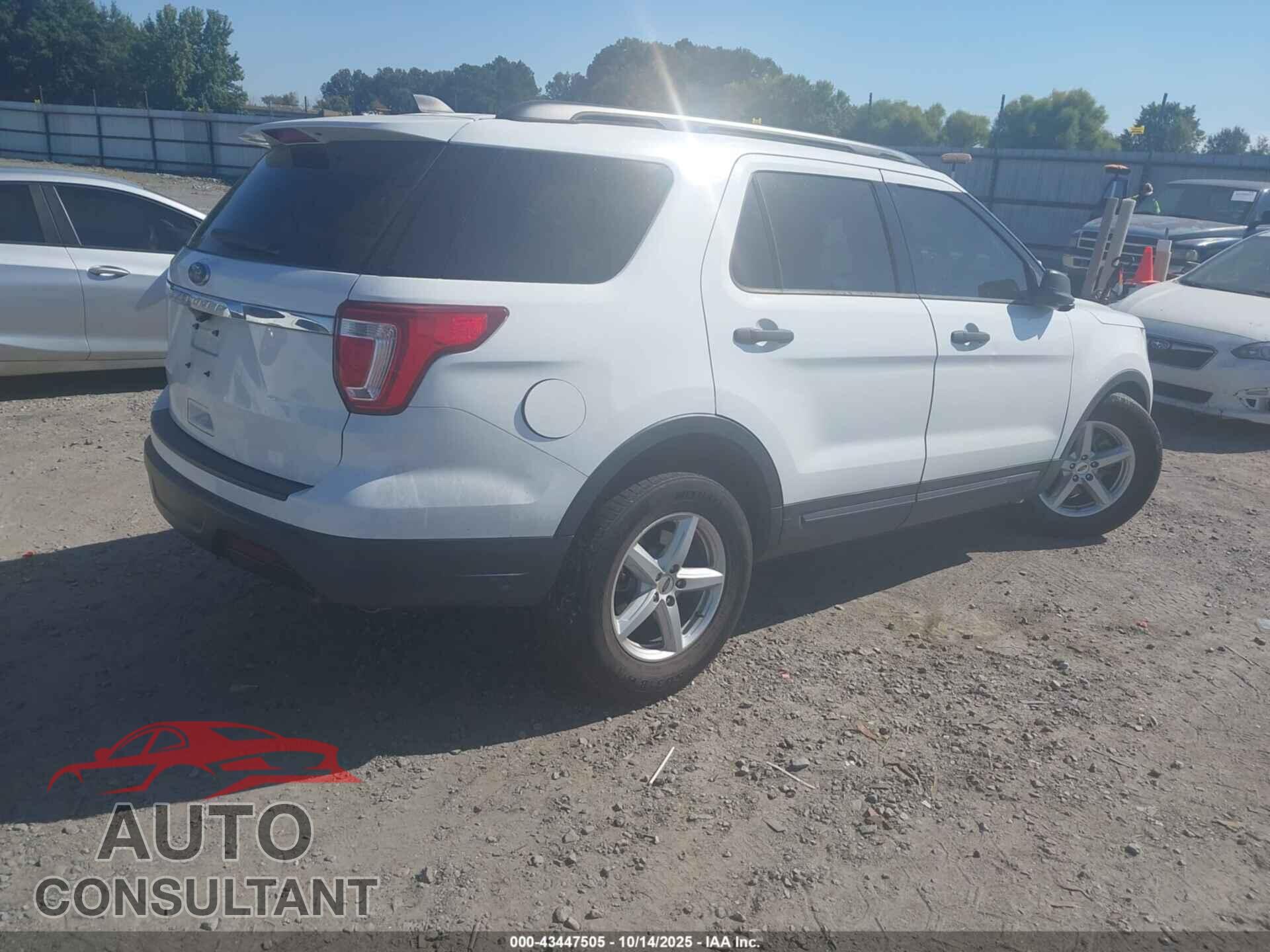 FORD EXPLORER 2018 - 1FM5K7B88JGB39373