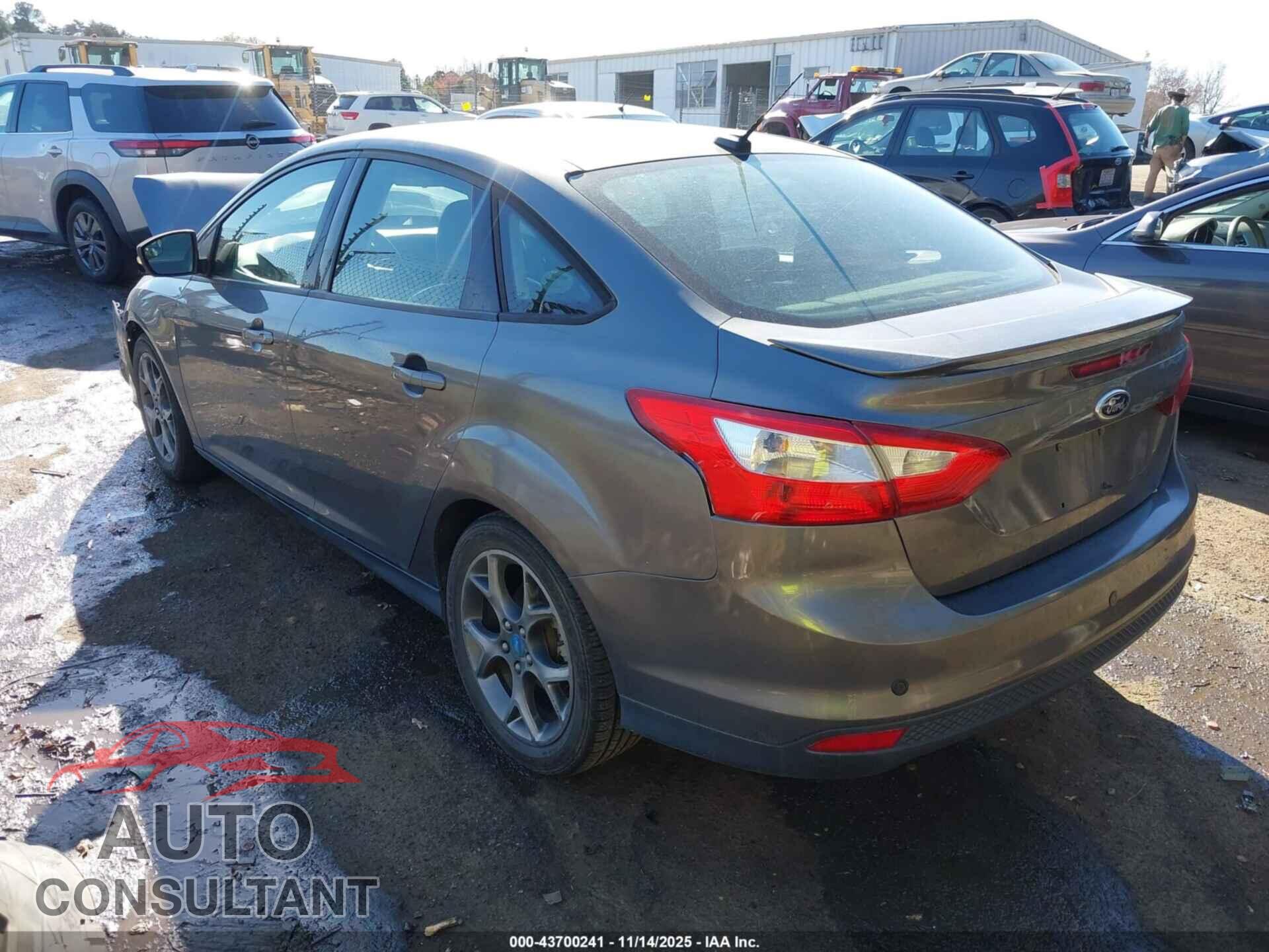 FORD FOCUS 2013 - 1FADP3F22DL129326