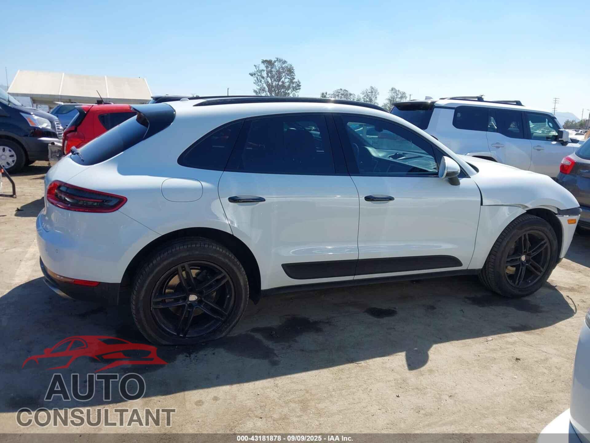 PORSCHE MACAN 2018 - WP1AA2A59JLB18456