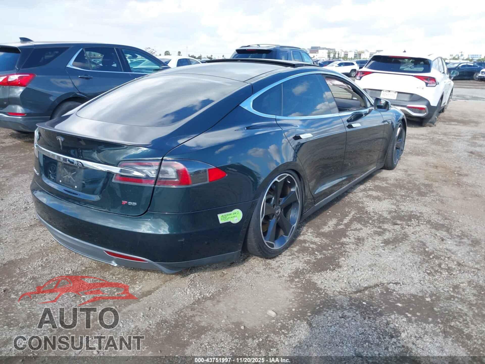 TESLA MODEL S 2012 - 5YJSA1DP2CFP01471