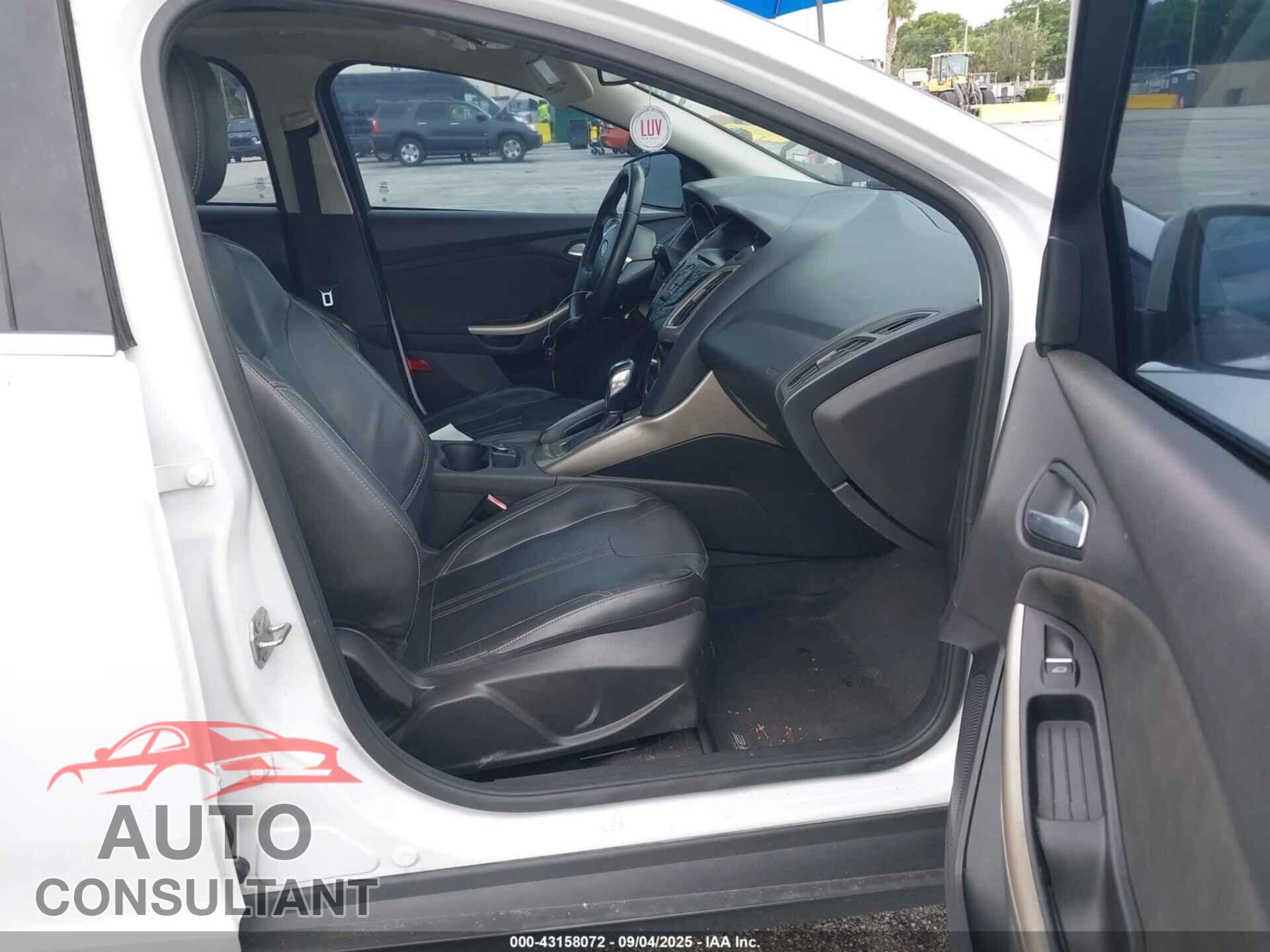 FORD FOCUS 2012 - 1FAHP3M2XCL295676