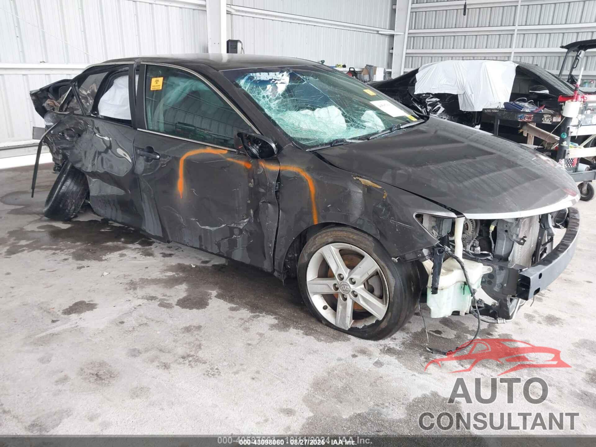 TOYOTA CAMRY 2013 - 4T1BF1FK1DU693175