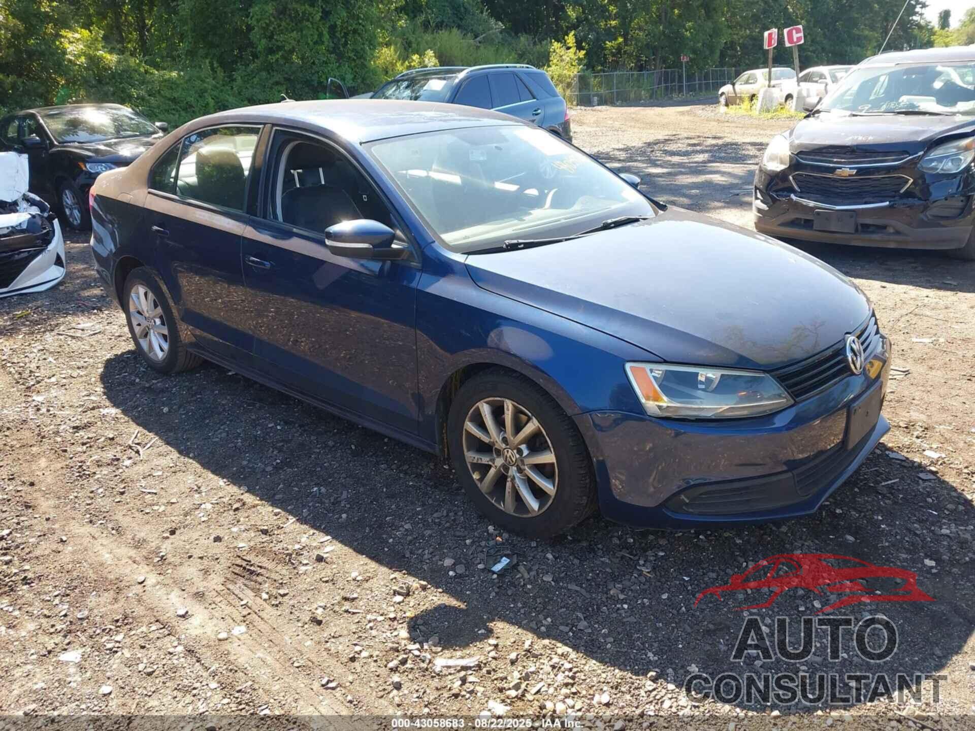 VOLKSWAGEN JETTA 2011 - 3VWDZ7AJ8BM321742