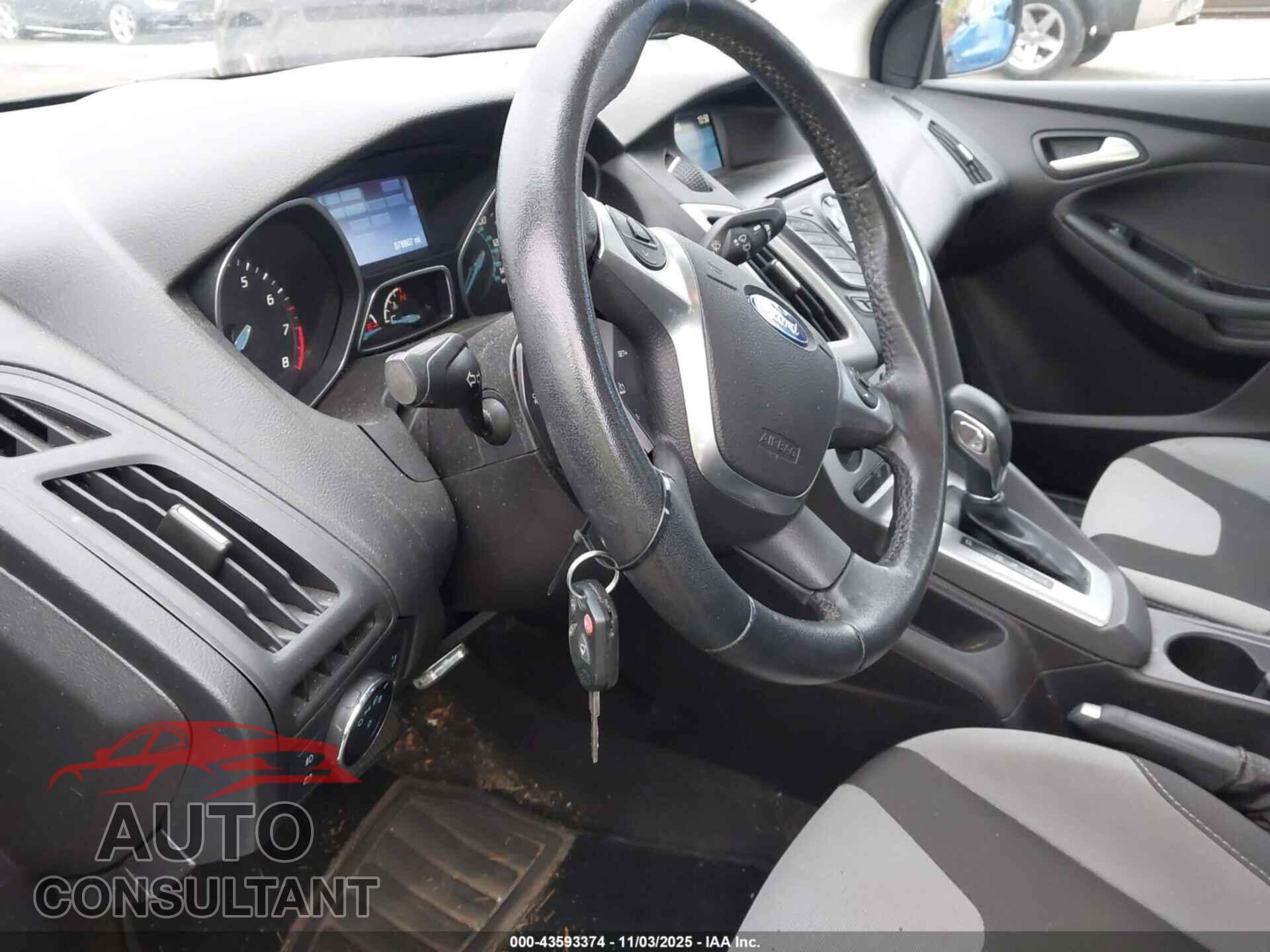 FORD FOCUS 2014 - 1FADP3F2XEL194748