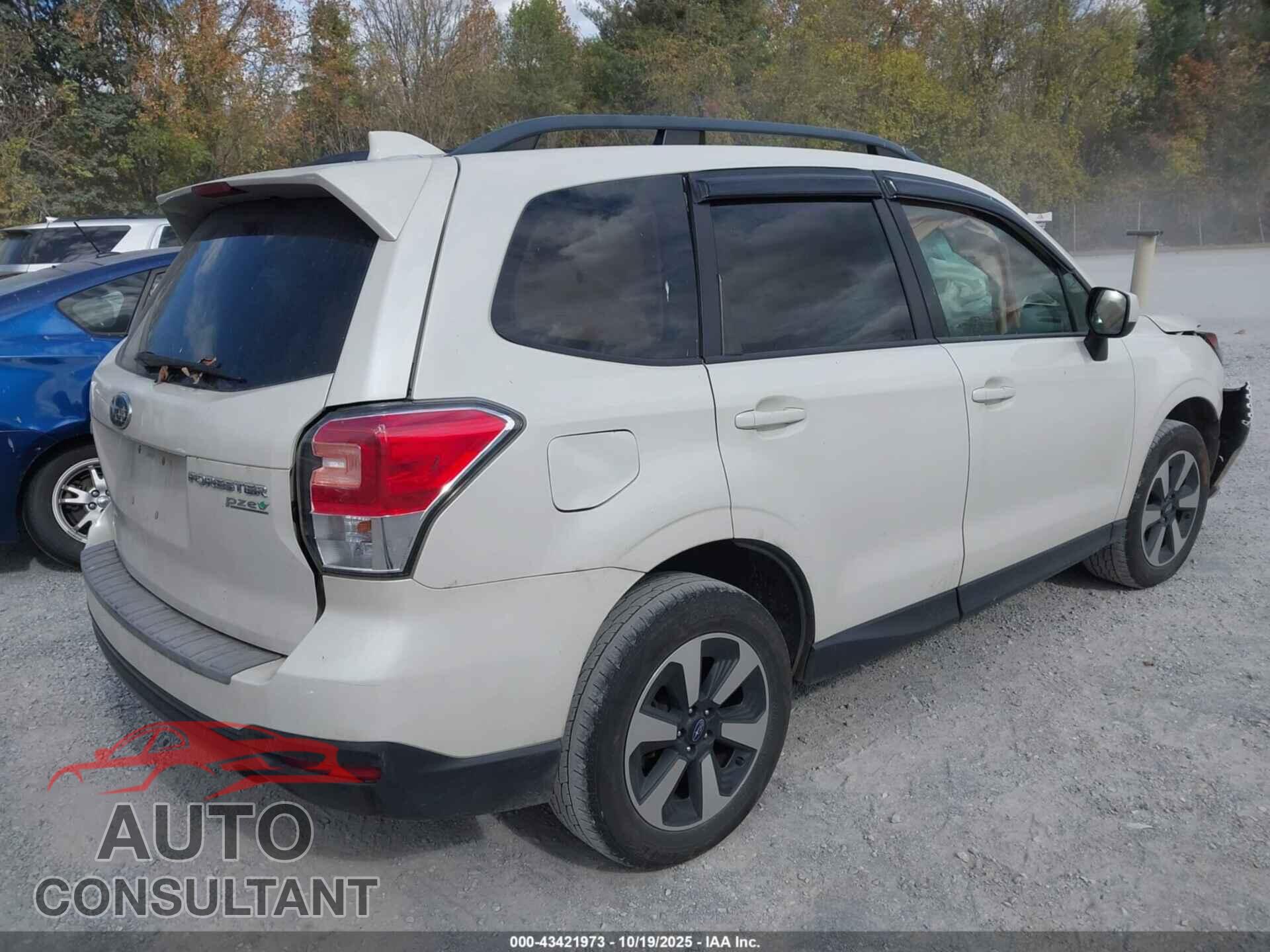 SUBARU FORESTER 2017 - JF2SJAEC1HH594756