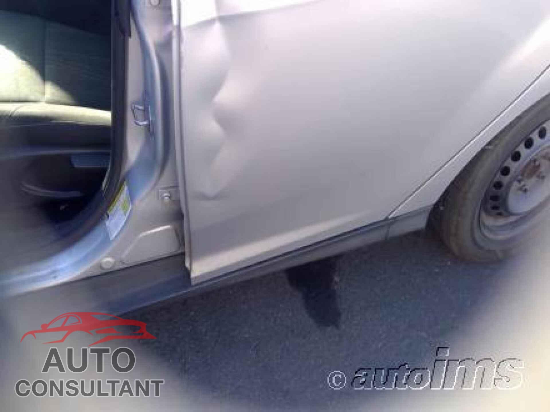 FORD FOCUS 2016 - 1FADP3E29GL392418